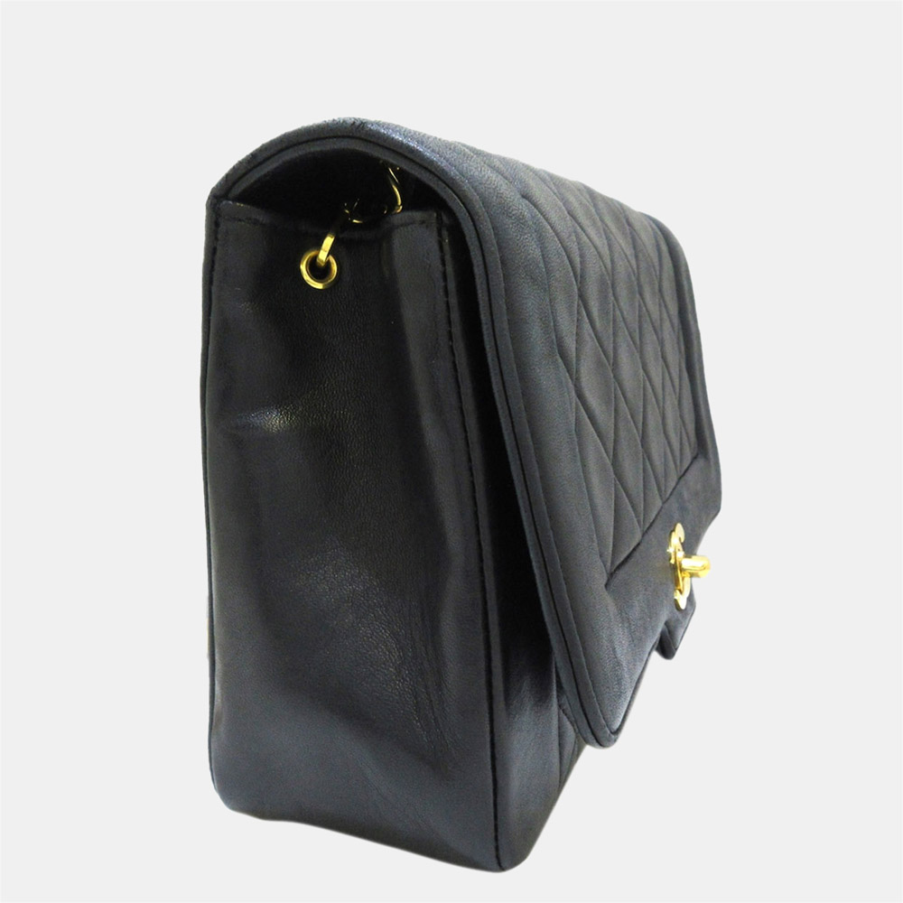 

Chanel Black CC Matelasse Lambskin Flap Crossbody Bag