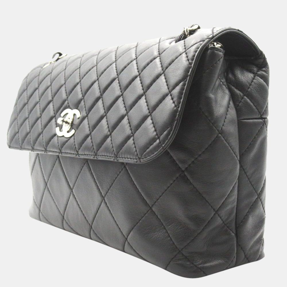 

Chanel Black Matelasse Leather Vintage Flap Bag