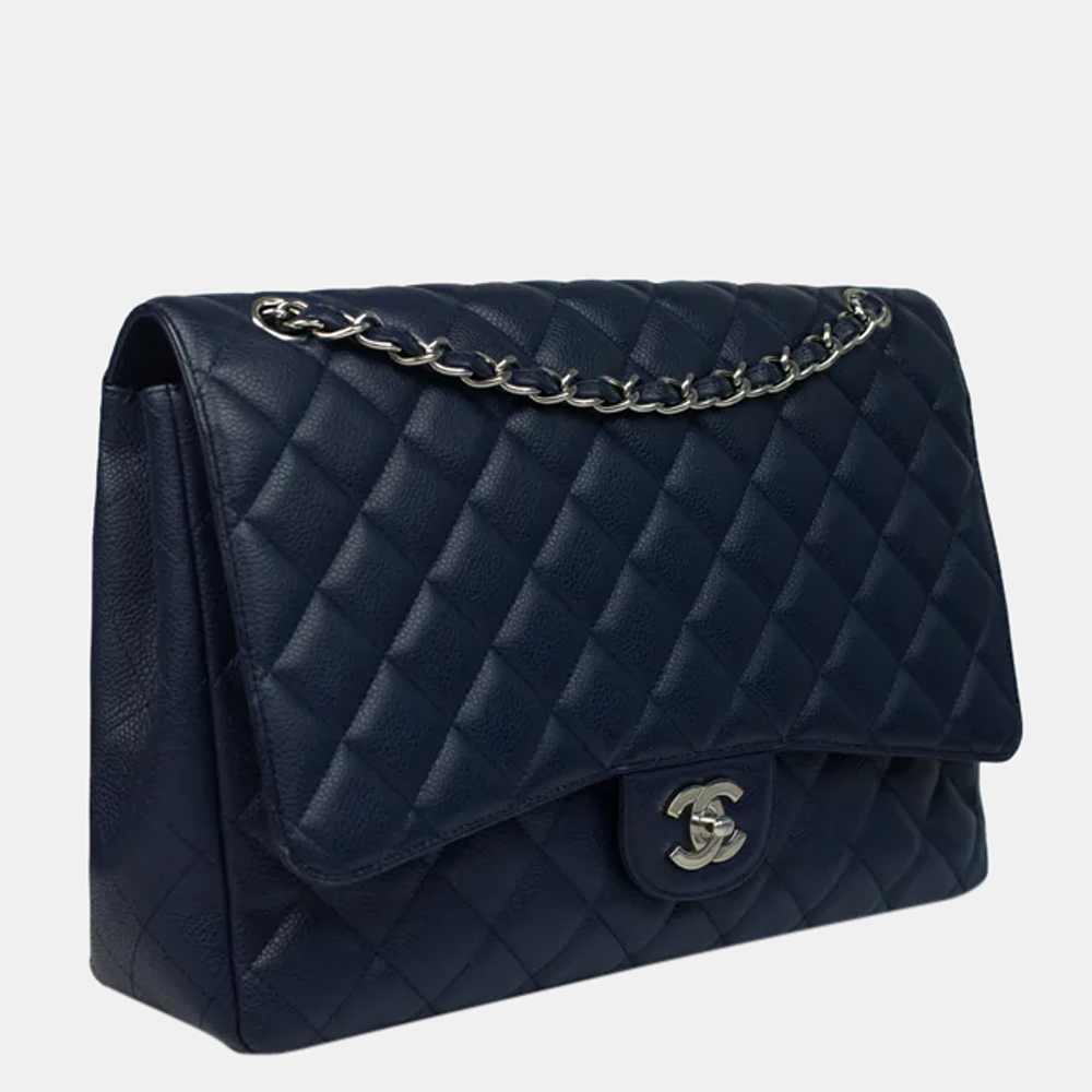 

CHANEL Maxi Jumbo Classic Flap Shoulder bag in Blue Leather