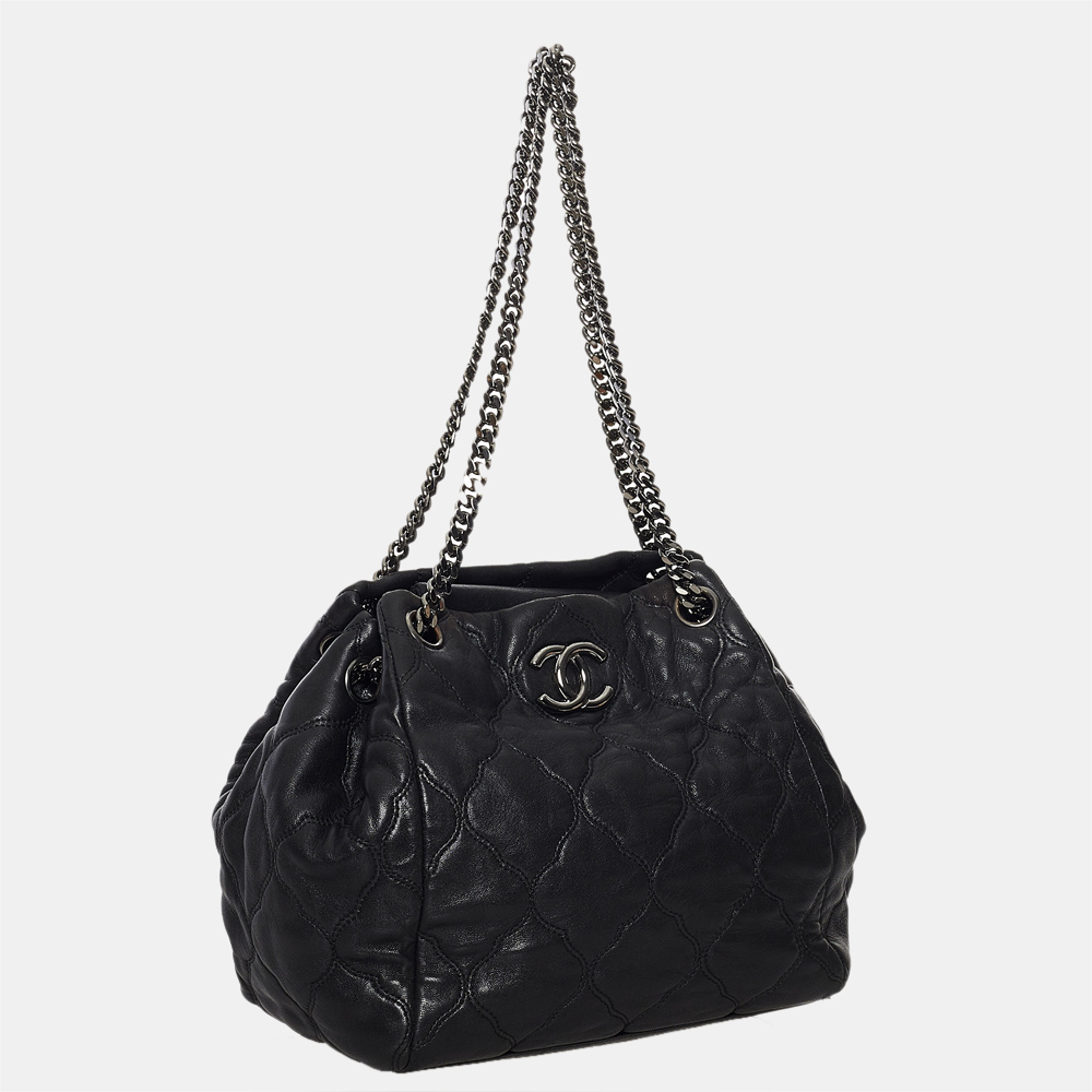 

Chanel Black Matelasse Lambskin Leather Shoulder Bag