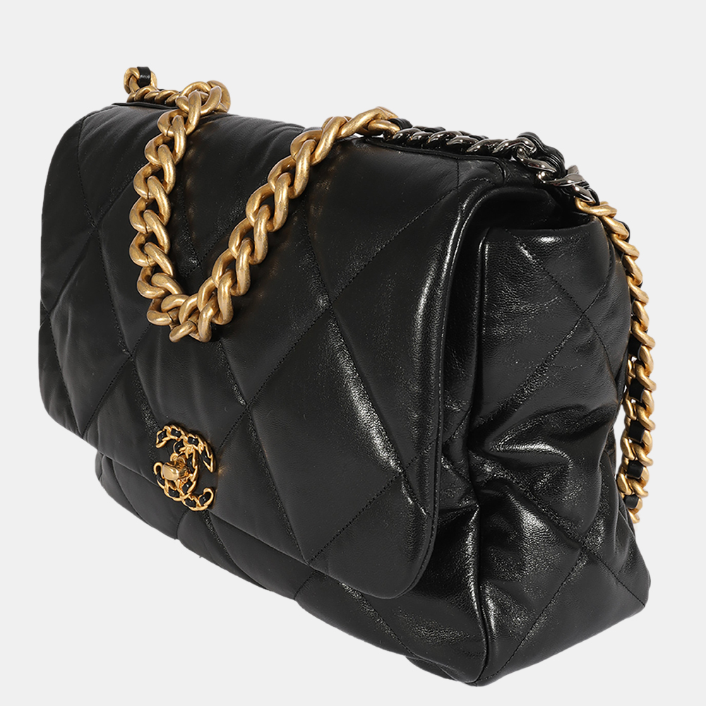 

Chanel Black Quilted Lambskin 19 Maxi Flap Bag