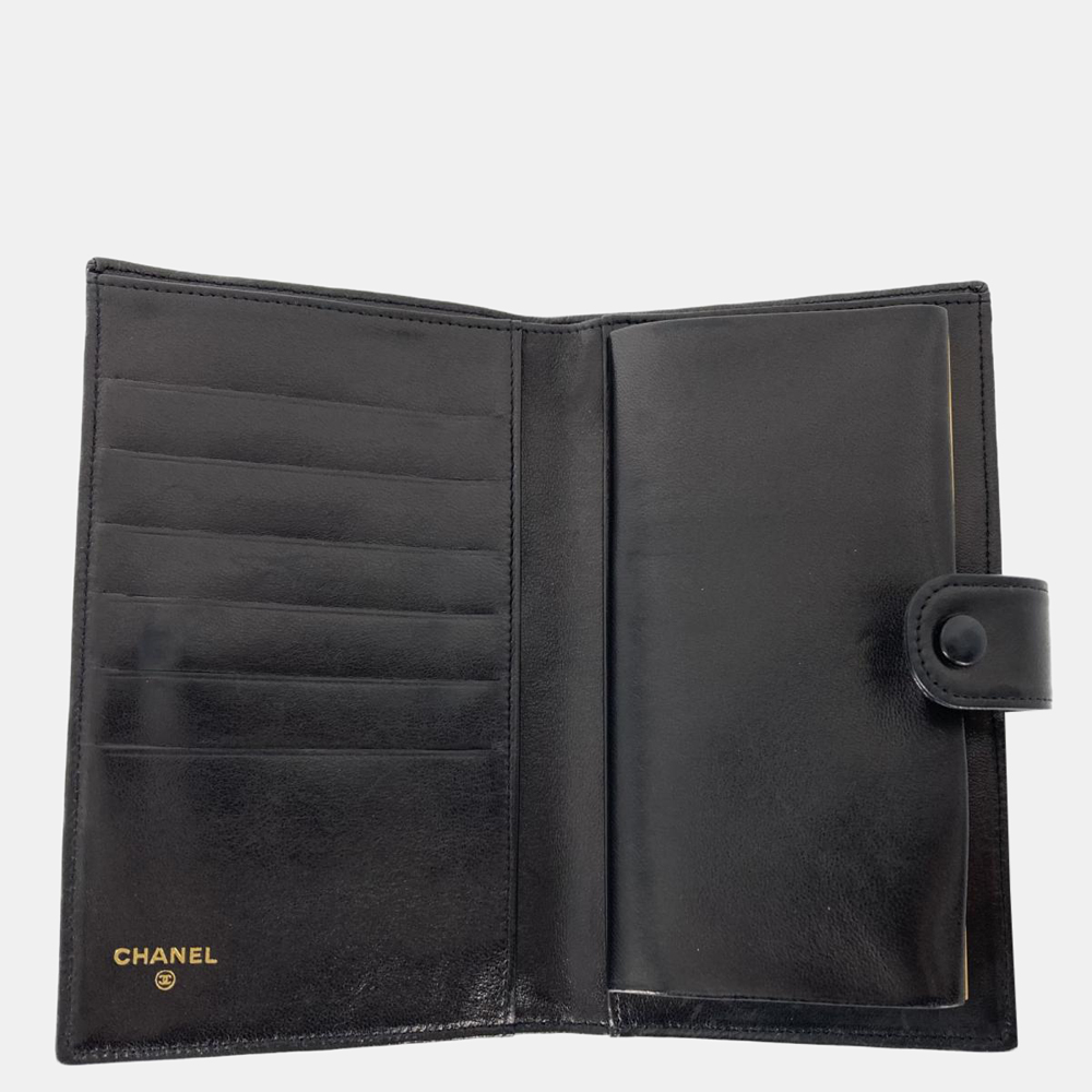 

Chanel Black CC French Purse Wallet