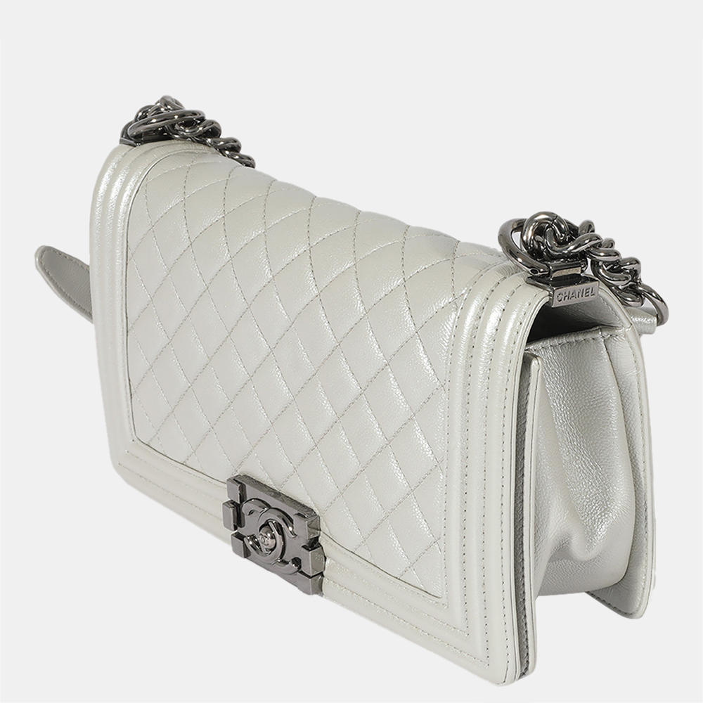 

Chanel Silver Quilted Caviar Leather  Boy 2017 Shoulder Bag