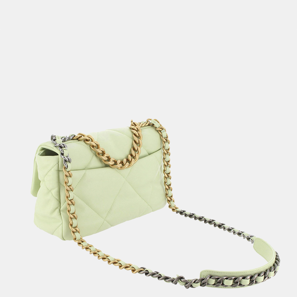 

Chanel Green Chanel 19 Medium