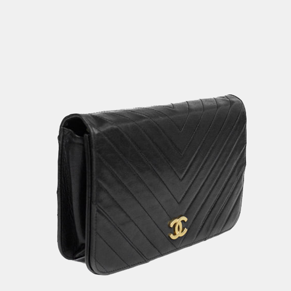 

CHANEL Vintage Shoulder bag in Black Leather
