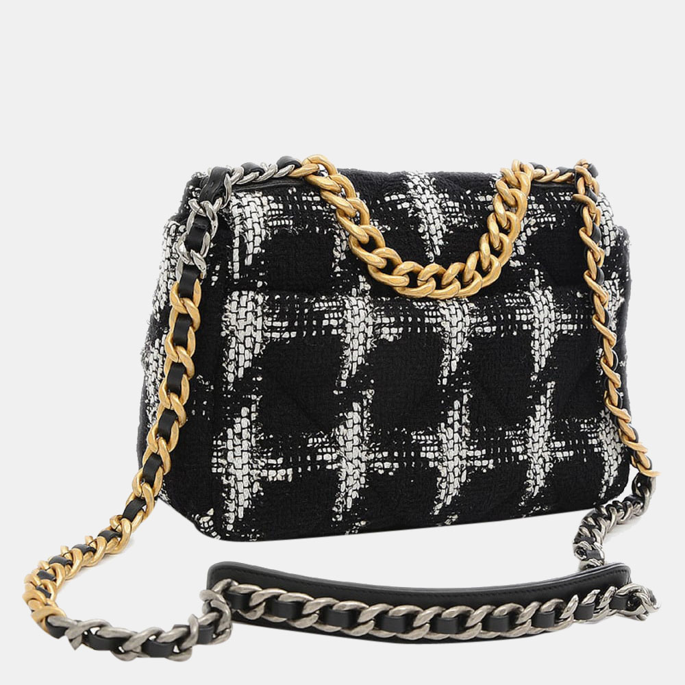 

Chanel Black Leather Tweed 19 Flap Shoulder Bag