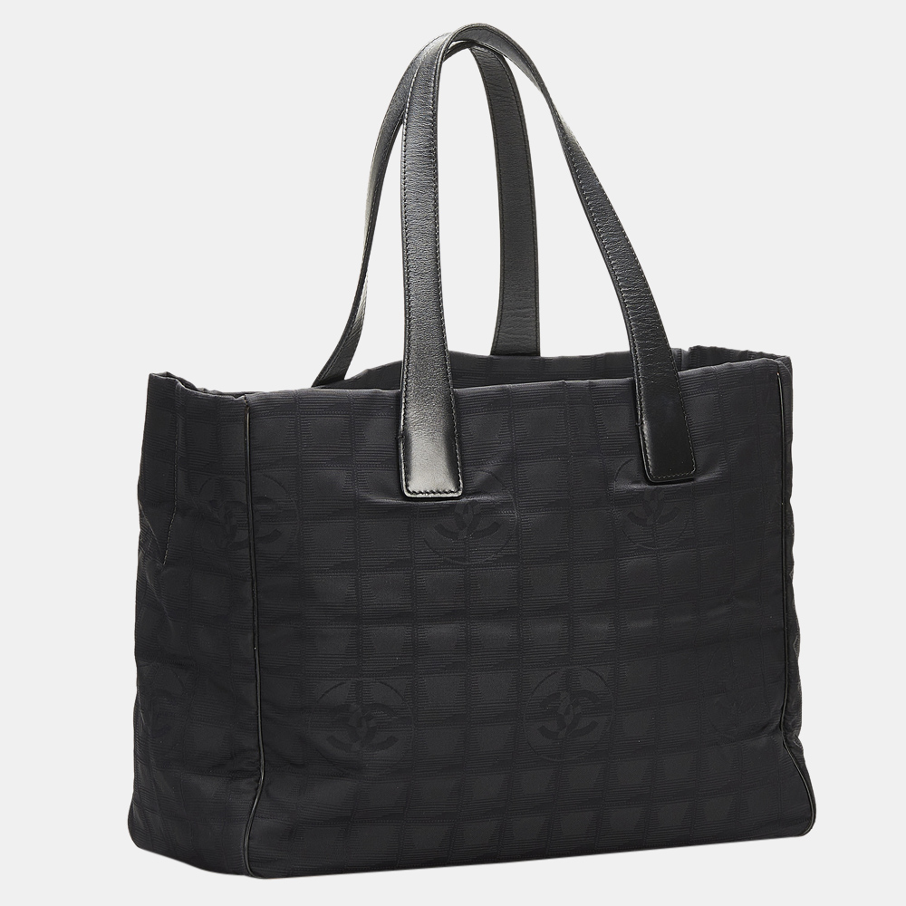 

Chanel Black New Travel Line Tote