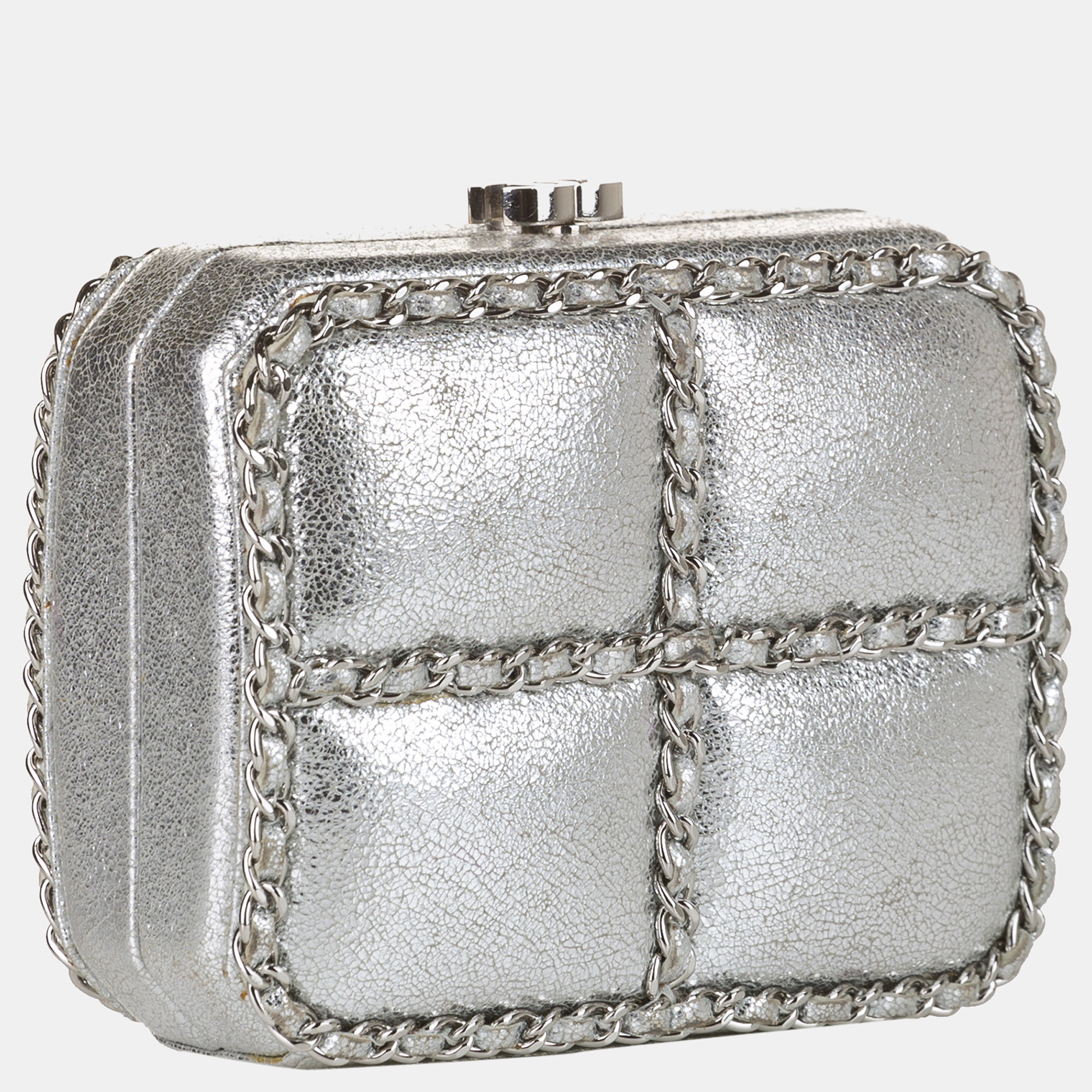 

Chanel Silver Metallic Chain Minaudiere Crossbody Bag