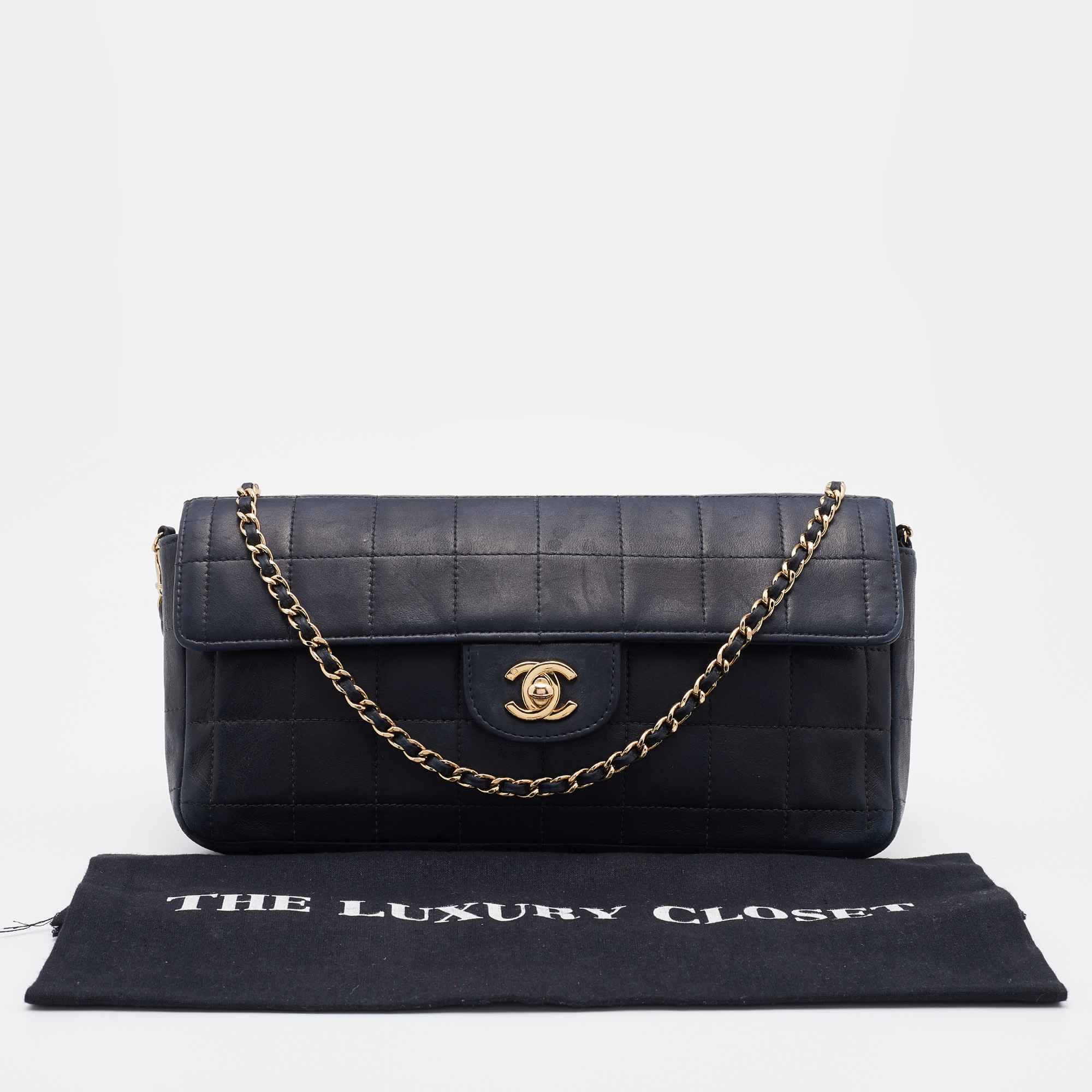 Chanel Black Chocolate Bar Quilted Leather East West Flap Bag Chanel