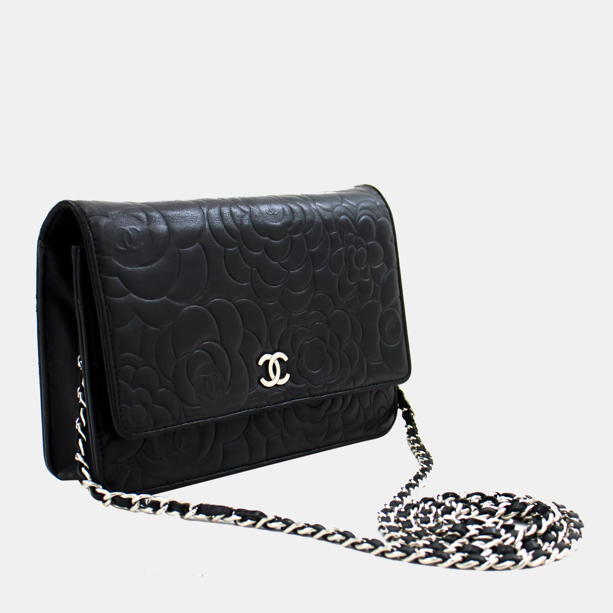 

Chanel Black Leather camellia Wallet On Chain
