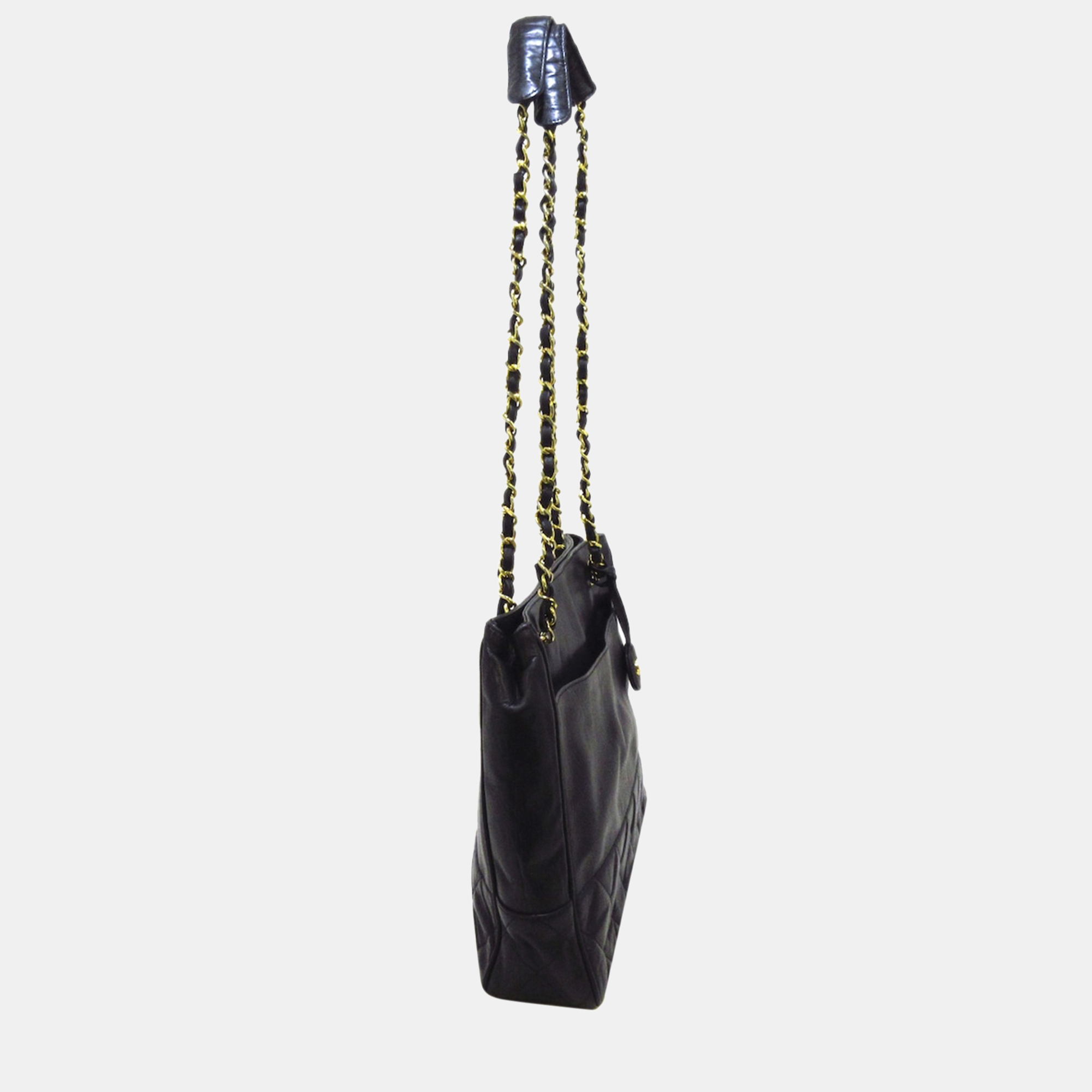 

Chanel Black Quilted Chain Tote