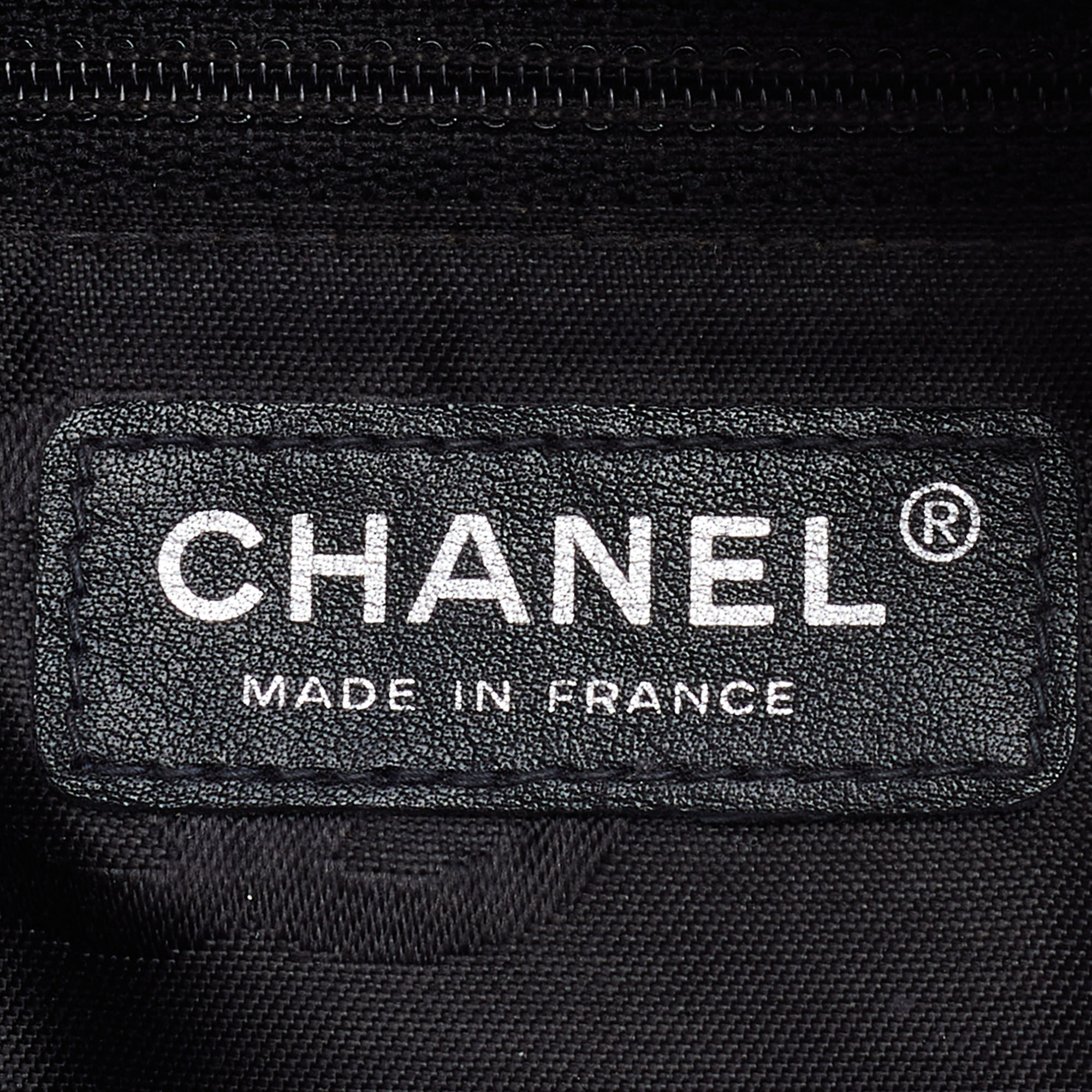 Chanel Cambon Ligne Lambskin Leather Crossbody (SHG-33615) – LuxeDH