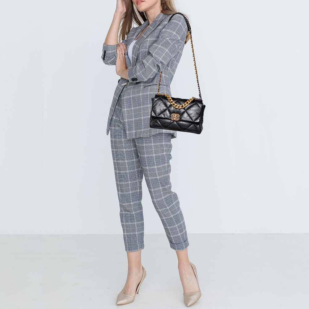 

Chanel Black Quilted Leather CC Chain Link 19 Flap Bag