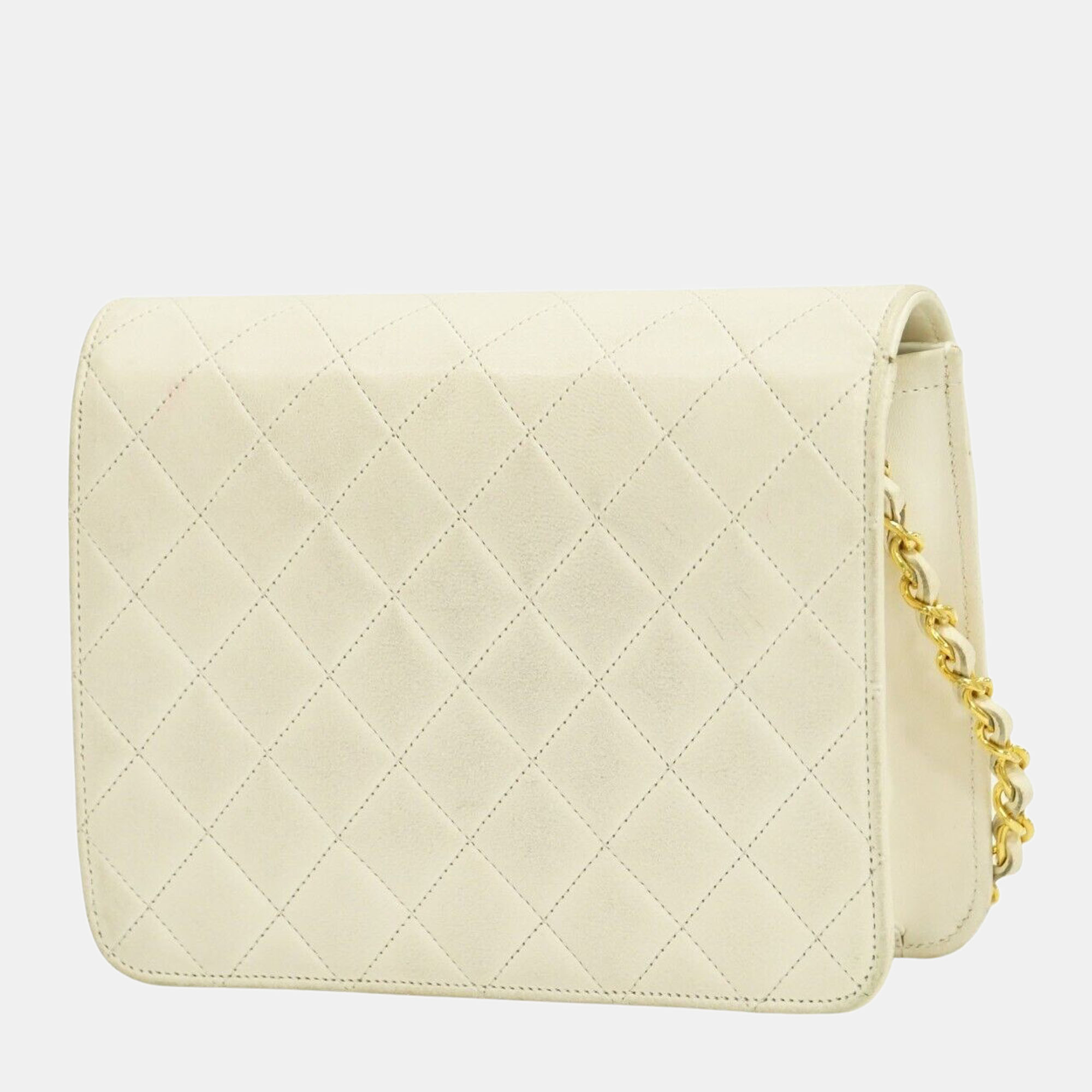 

Chanel White Leather Vintage Flap Bag