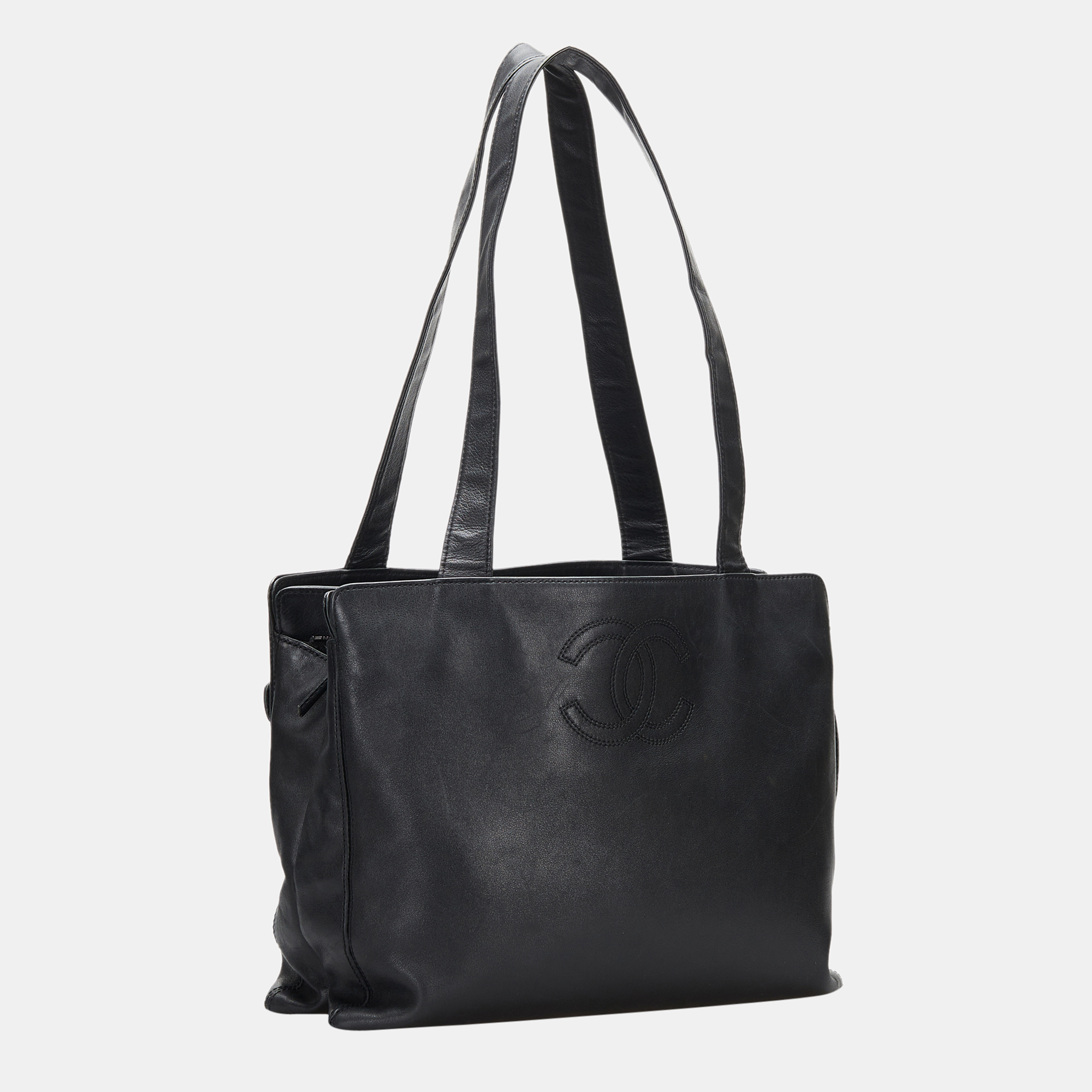 

Chanel Black CC Leather Tote Bag