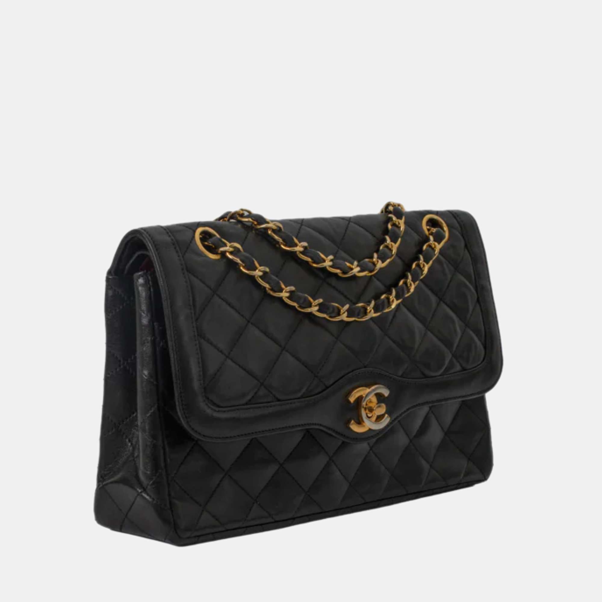 

Chanel Black Leather Vintage Diana Flap bag