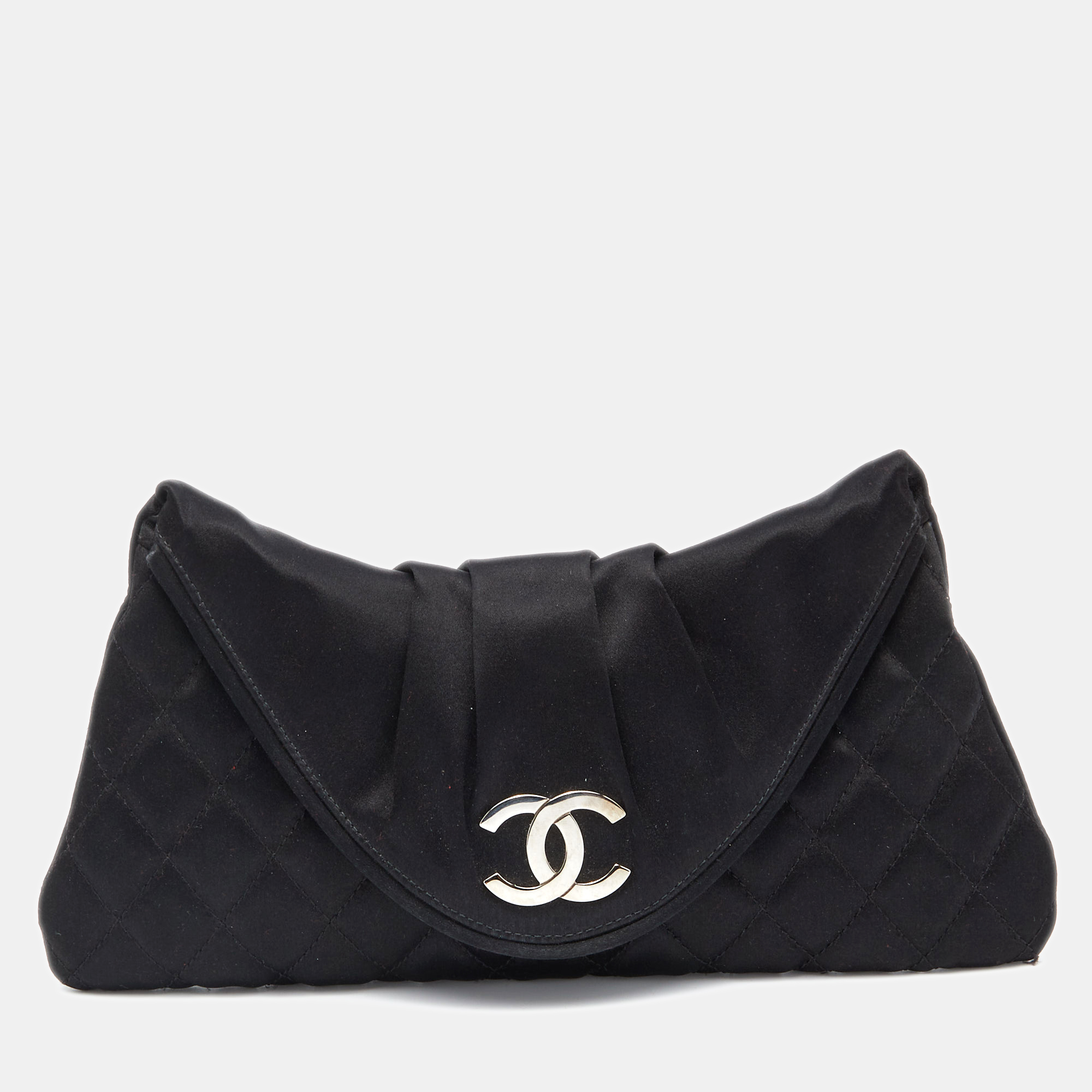 Pre Owned حقيبة كلتش شانيل هاف مون ساتان مبطن أسود مزينة شعار الماركة سي سي 