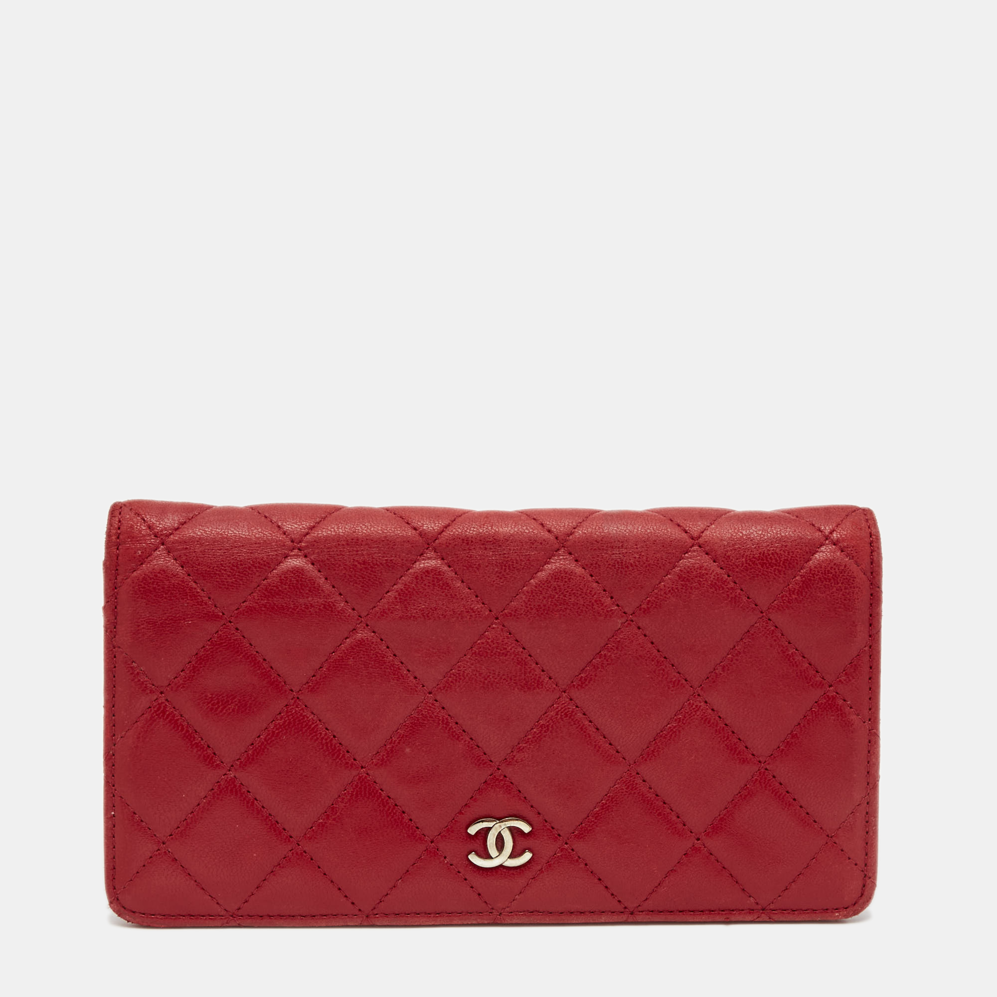Pre-owned Chanel Red Quilted Leather Cc Classic Bifold Long Wallet