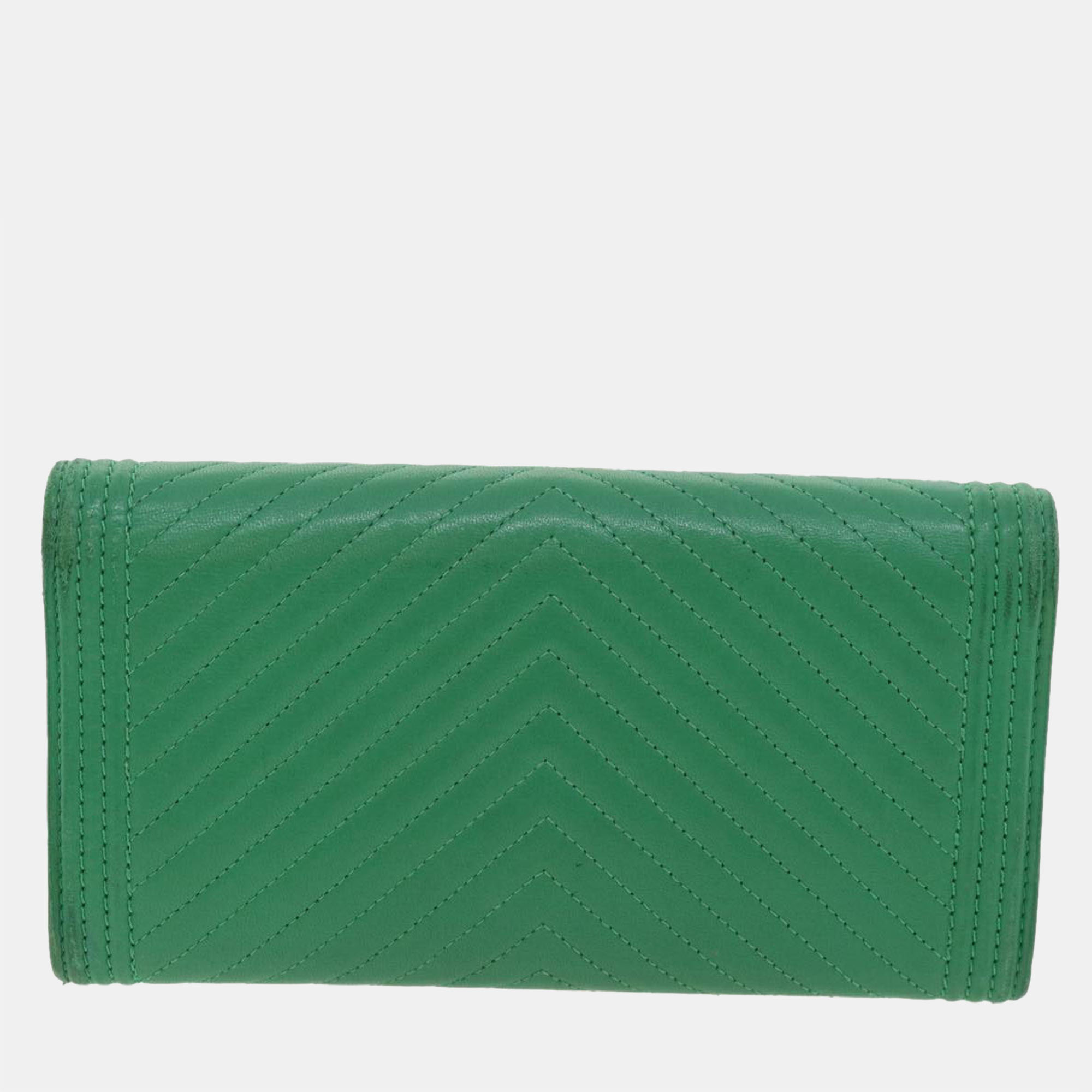 

Chanel Green Chevron Quilted Leather Boy Long Flap Continental Wallet