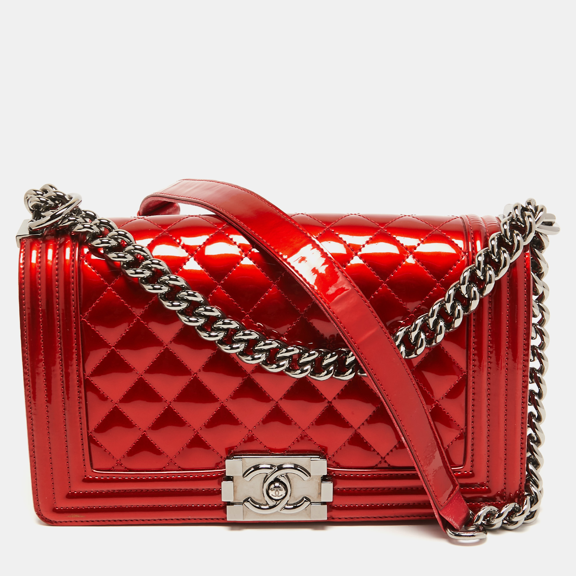 Pre Owned Chanel Red Quilted Patent Leather Medium Boy Bag