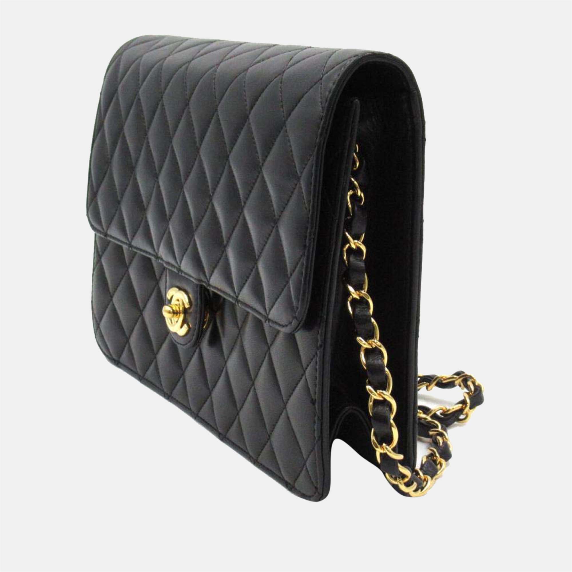 

Chanel Black Leather CC Quilted Leather Single Flap Bag