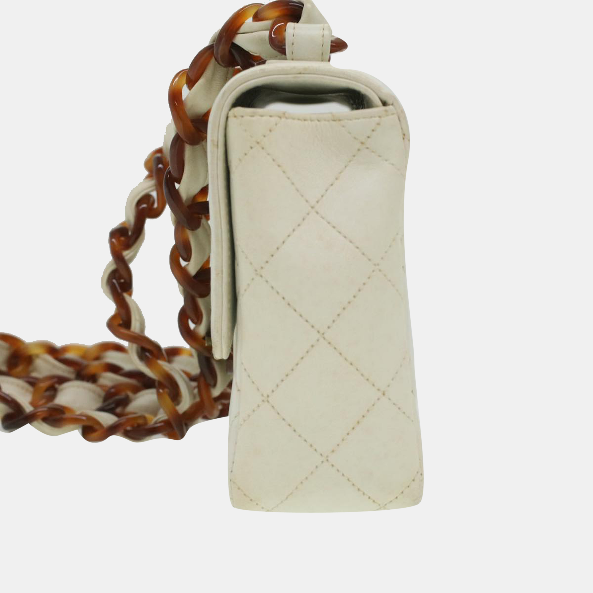 

Chanel White Leather Vintage Flap Bag
