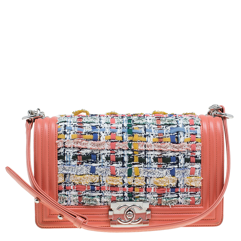 مملوكة مسبقًا حقيبة شانيل قلاب بوي متوسطة تويد وجلد وردي فاتح