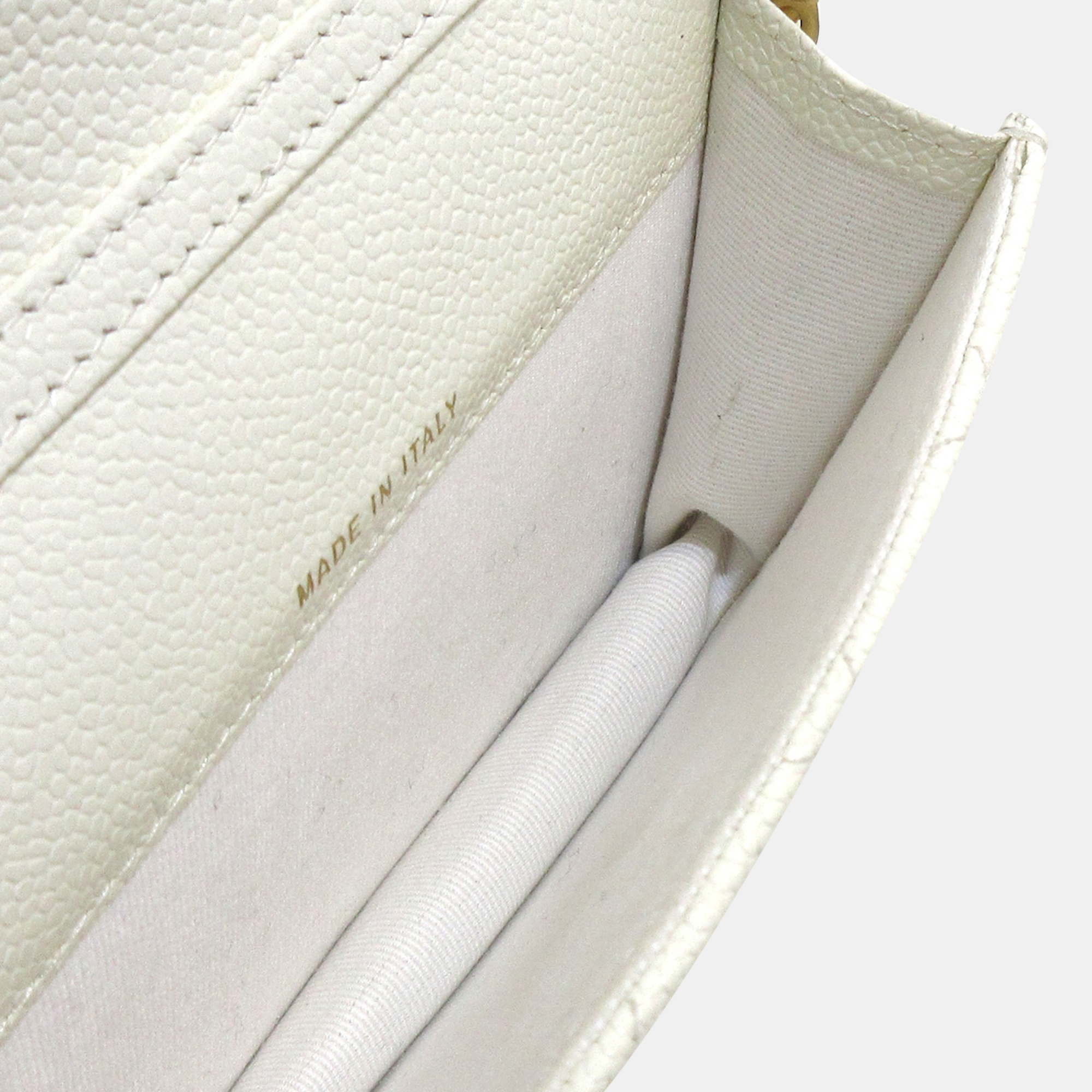 

Chanel White Leather CC Flap Bag