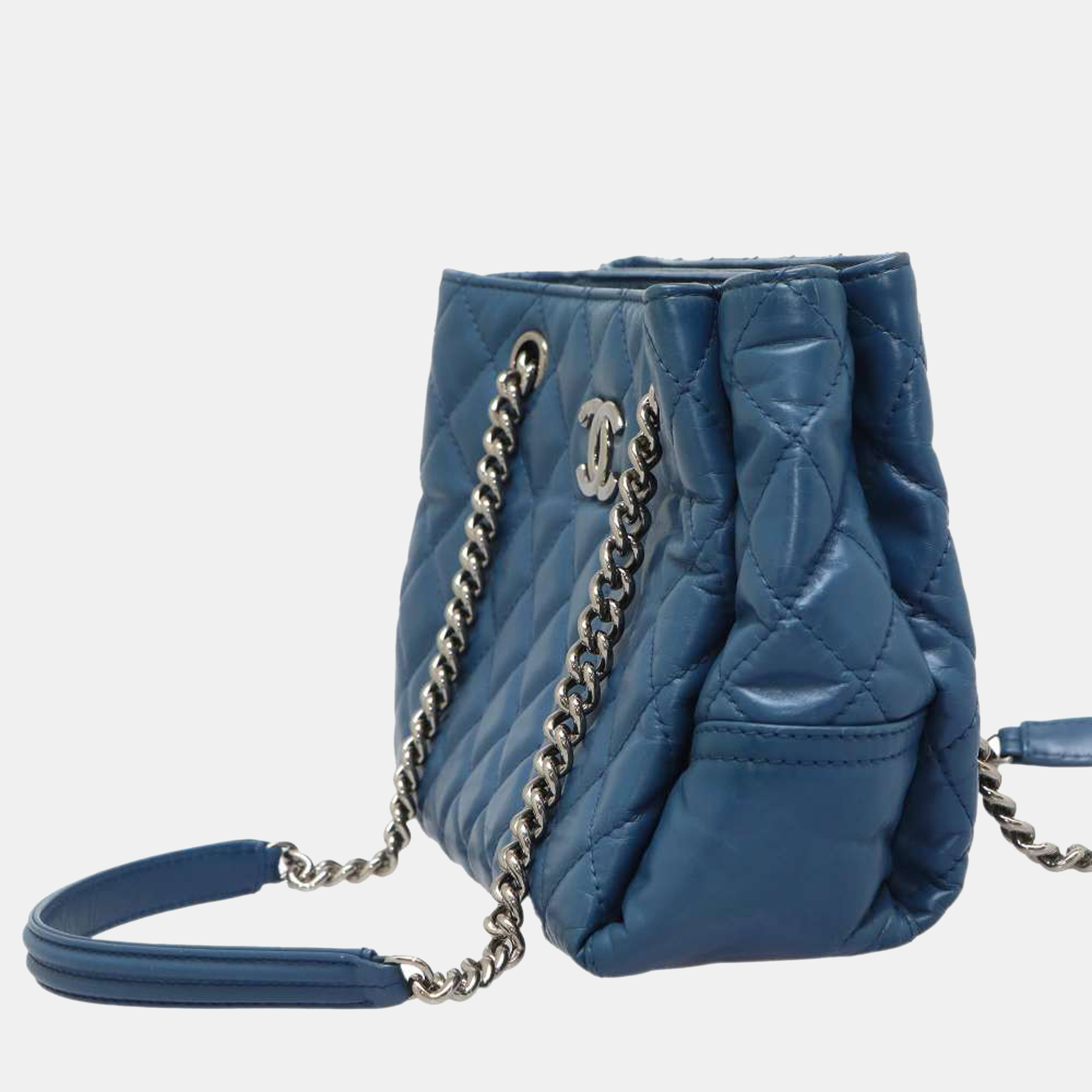 

Chanel Blue Leather CC Tote Bag