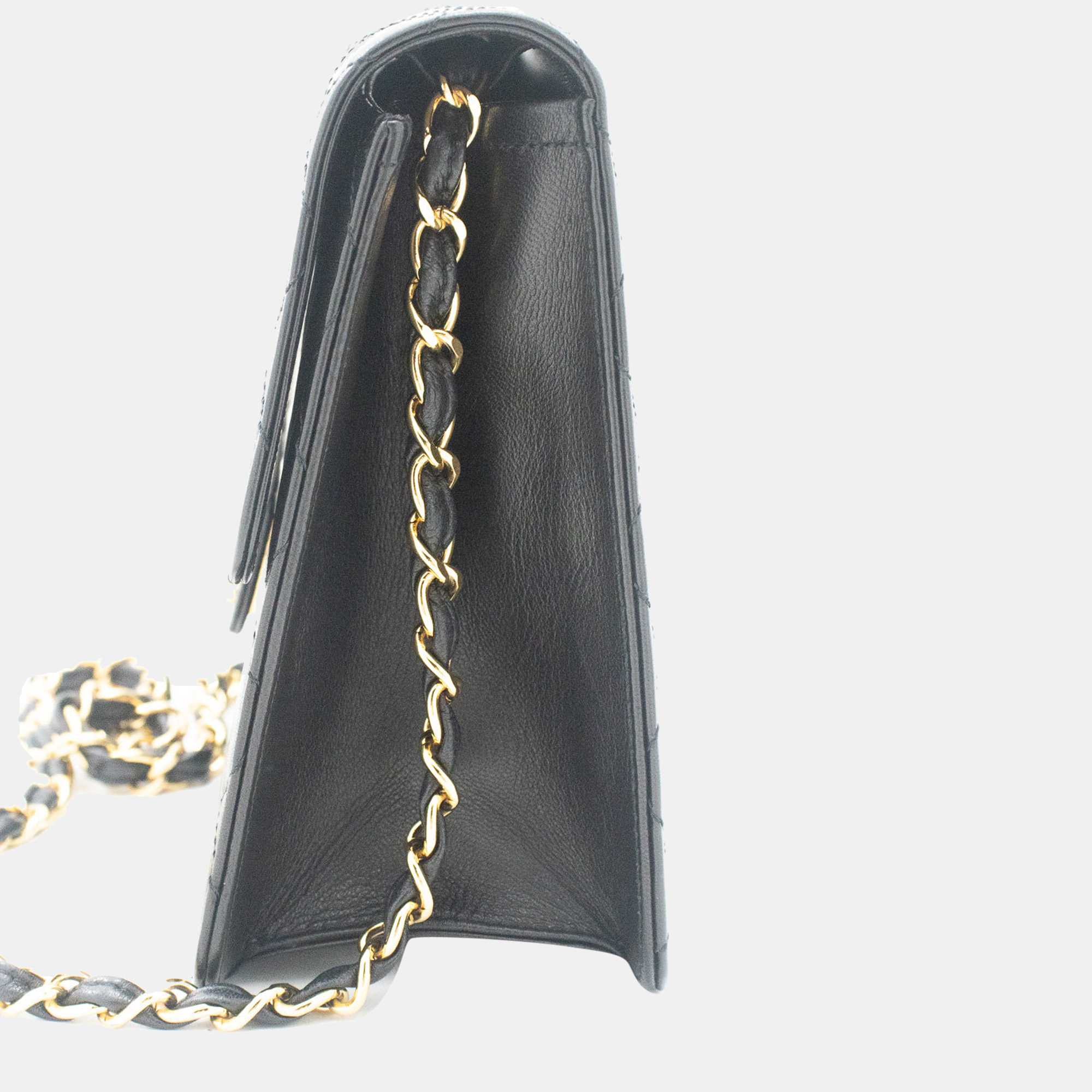 

Chanel Black Leather Medium Classic Single Flap Shoulder Bag