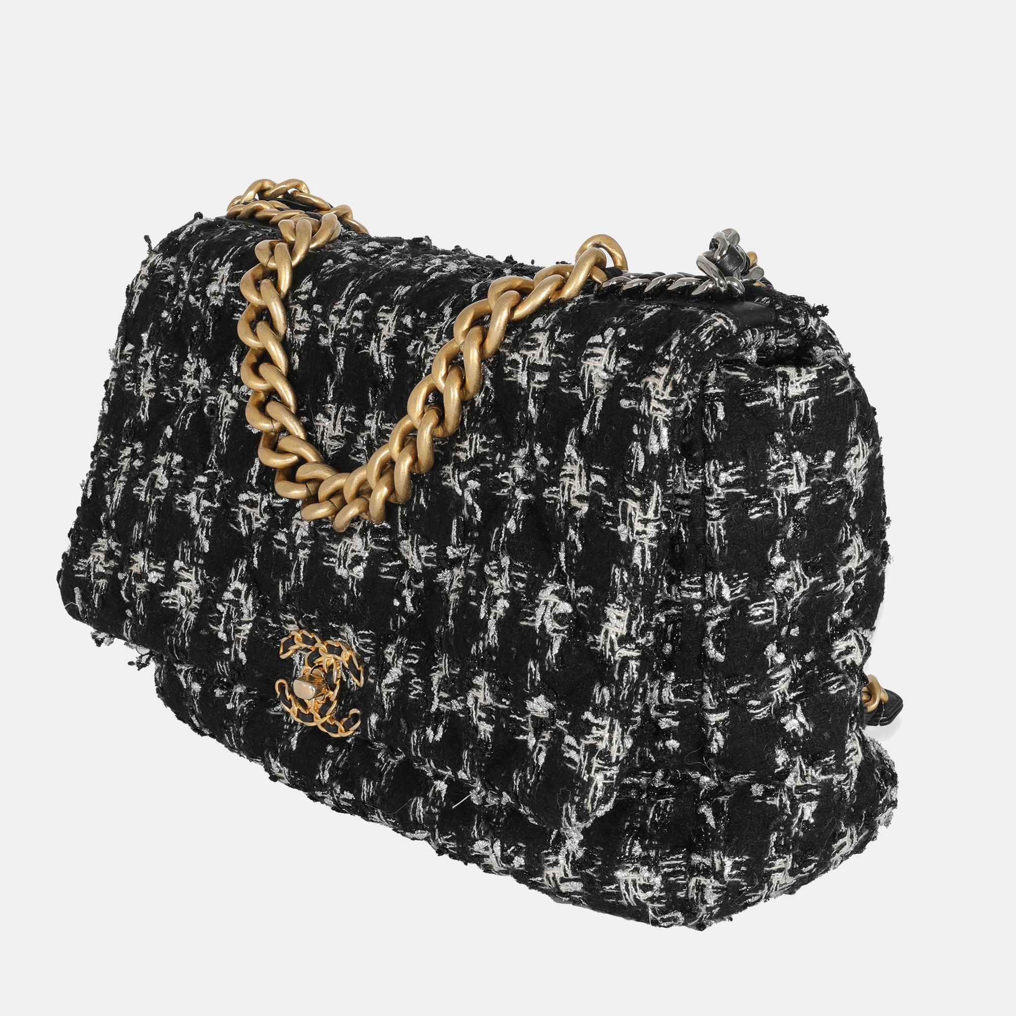 

Chanel Black Tweed Chanel 19 Maxi Flap Shoulder Bag