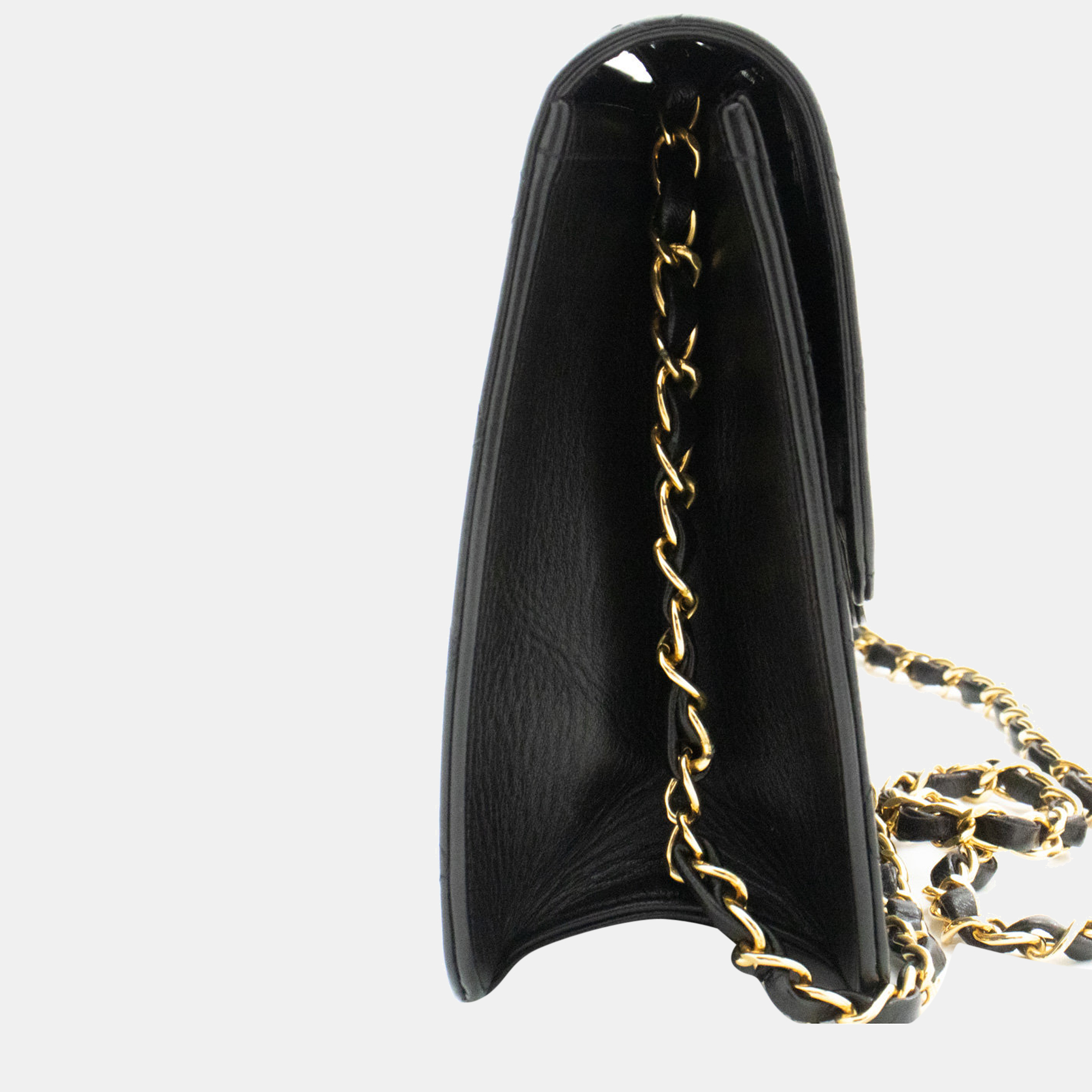 

Chanel Black Leather Classic Medium Single Flap Shoulder Bag