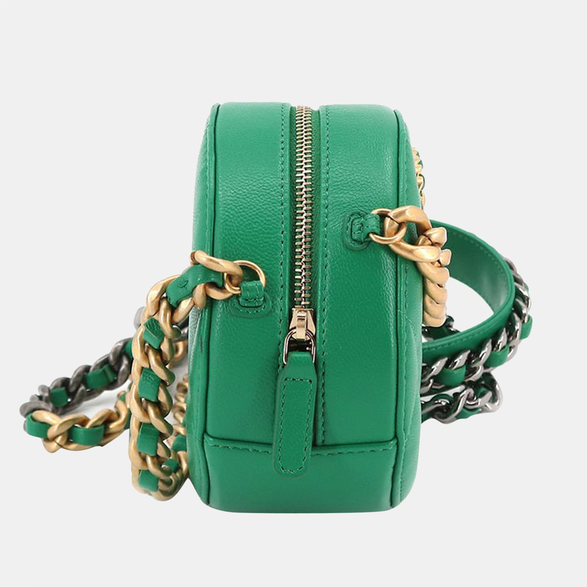 

Chanel Green Quilted Leather Chain Chanel 19 Round Clutch Bag