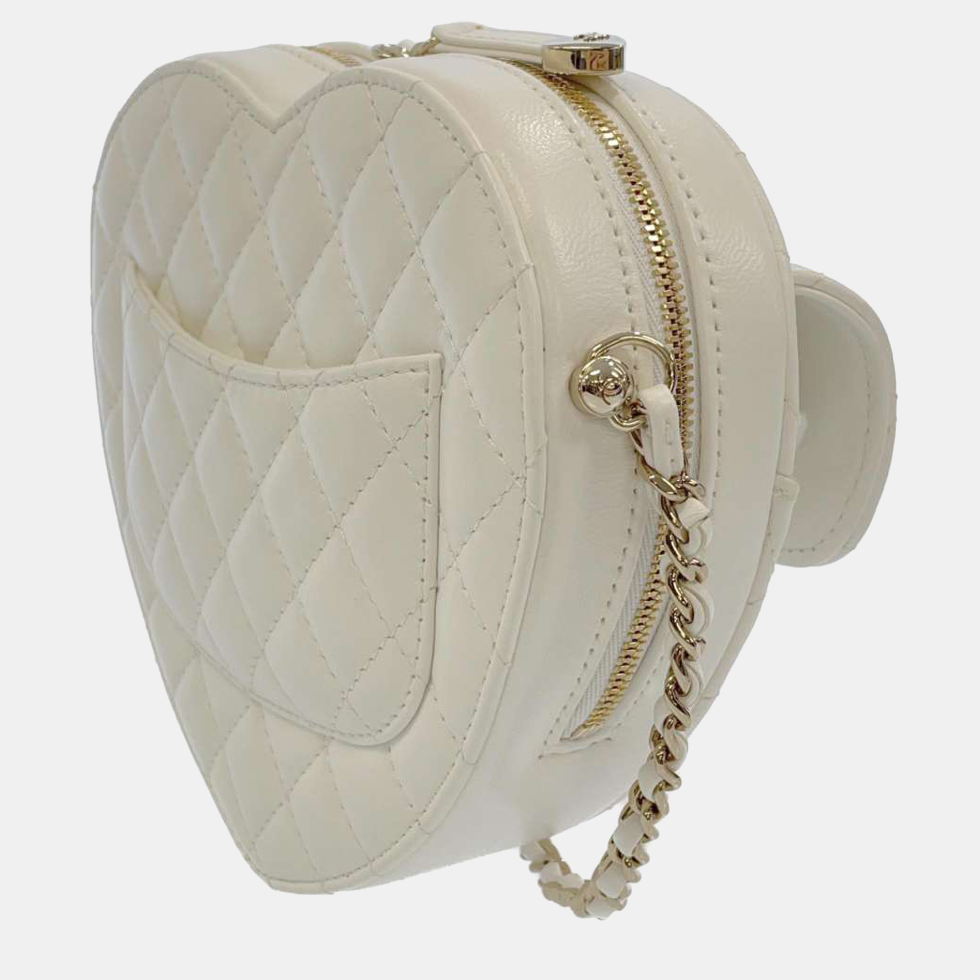

Chanel White Quilted Caviar Leather CC In Love Heart Shoulder Bag