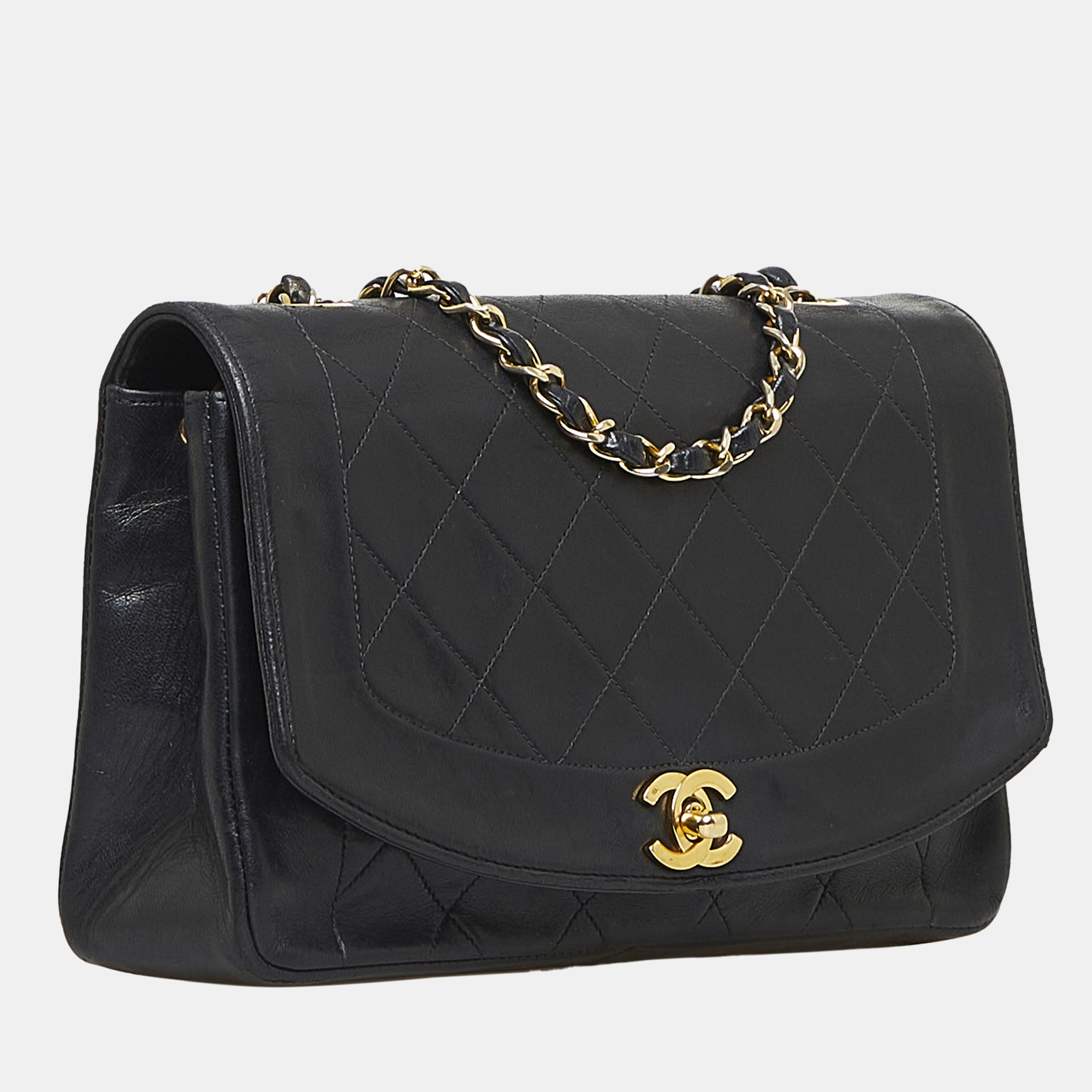 

Chanel Black Diana Flap Crossbody