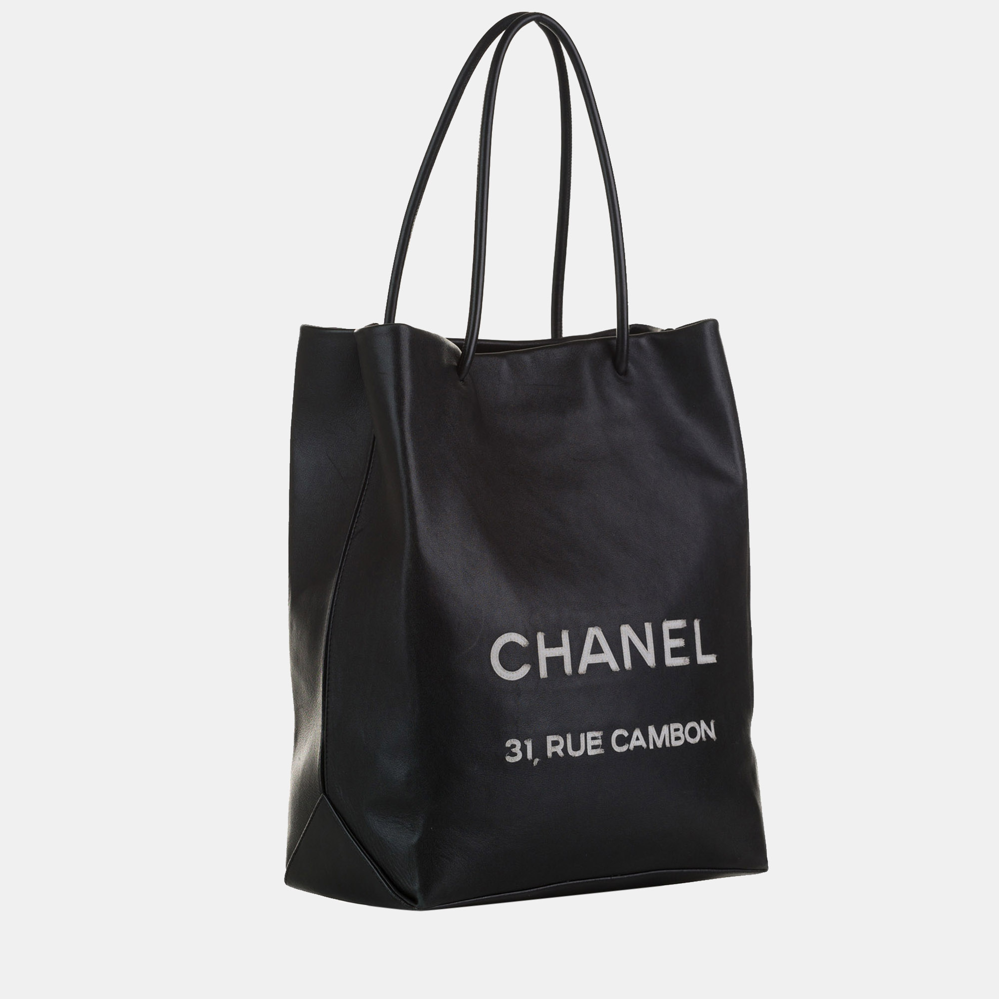 

Chanel Black Medium Essential Shopping Tote