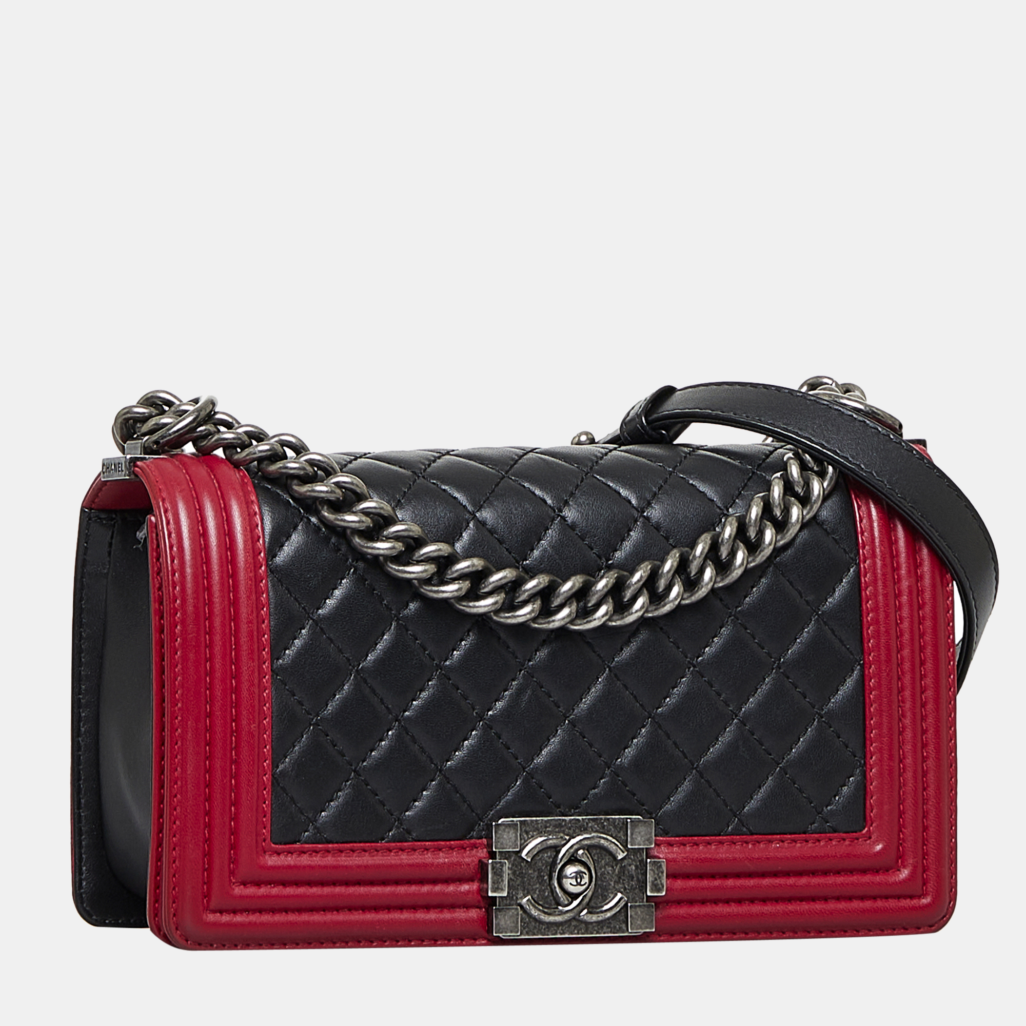 

Chanel Black/Red Medium Boy Flap Bicolor