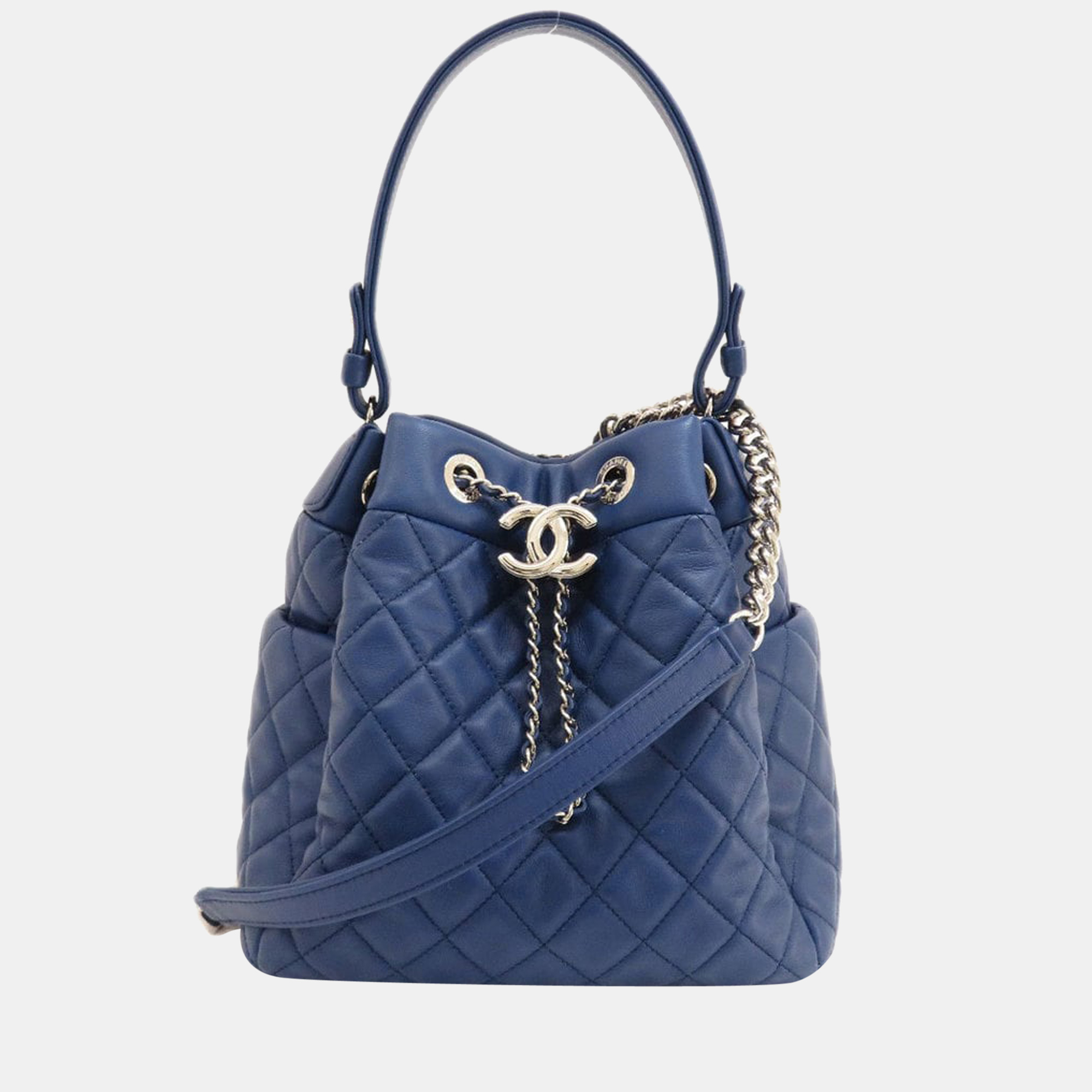 Pre-owned Chanel Blue Lambskin Leather Drawstring Cc Bucket Bag