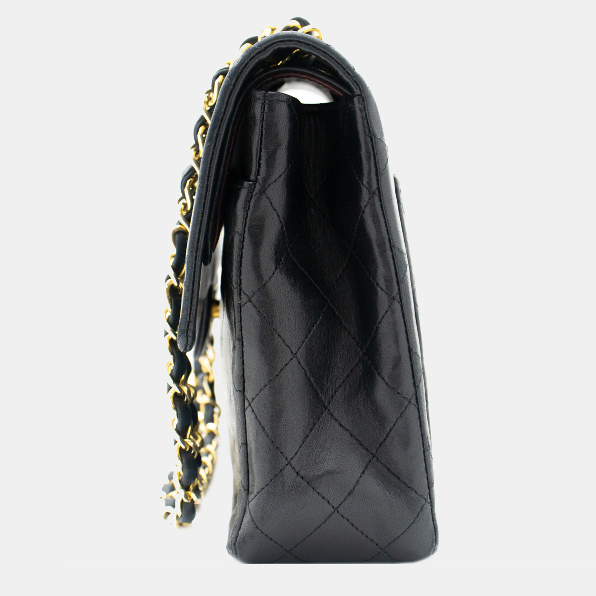 

Chanel Black Leather Jumbo Classic Double Flap Shoulder Bag