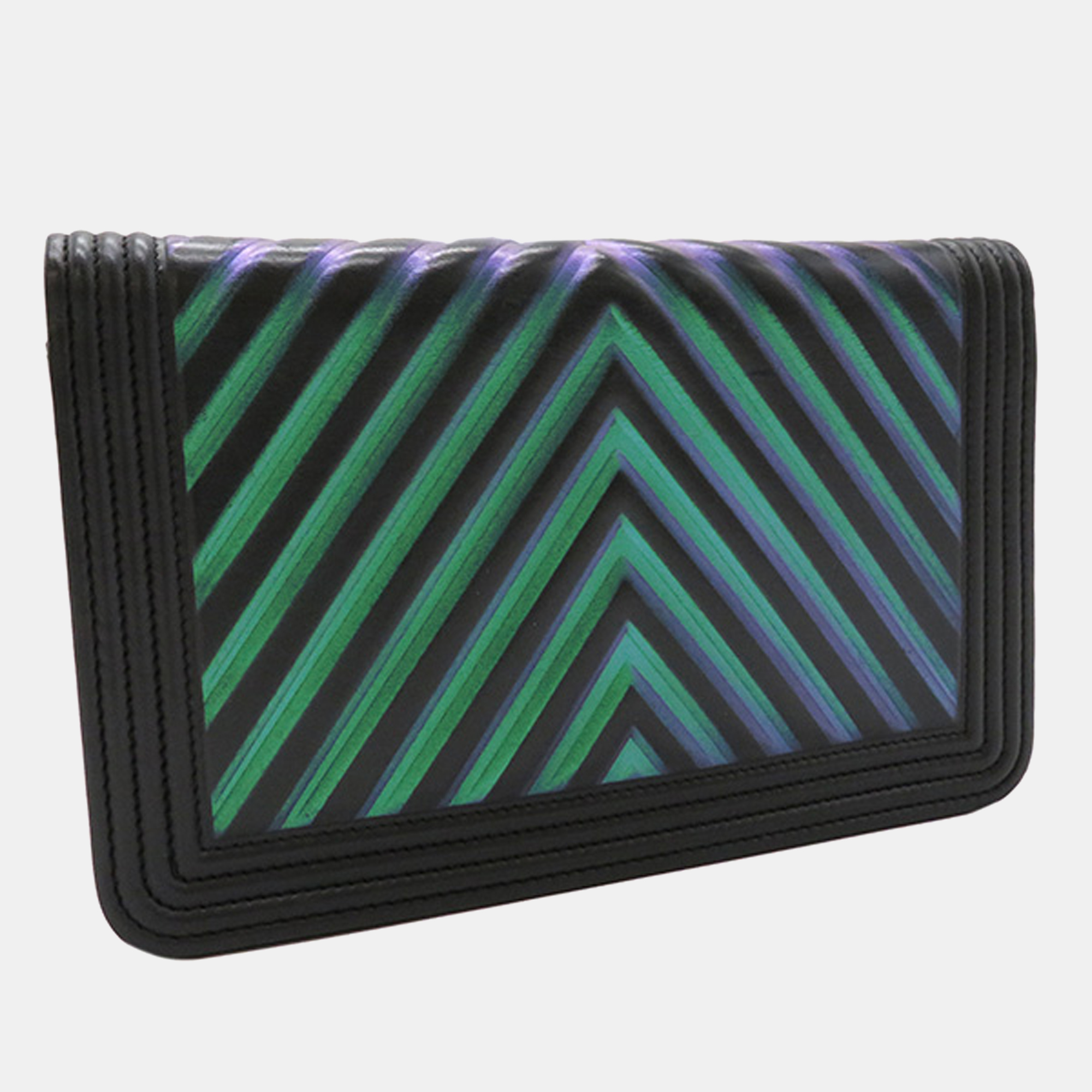 

Chanel Green CC Chevron Le Boy Wallet on Chain Bag