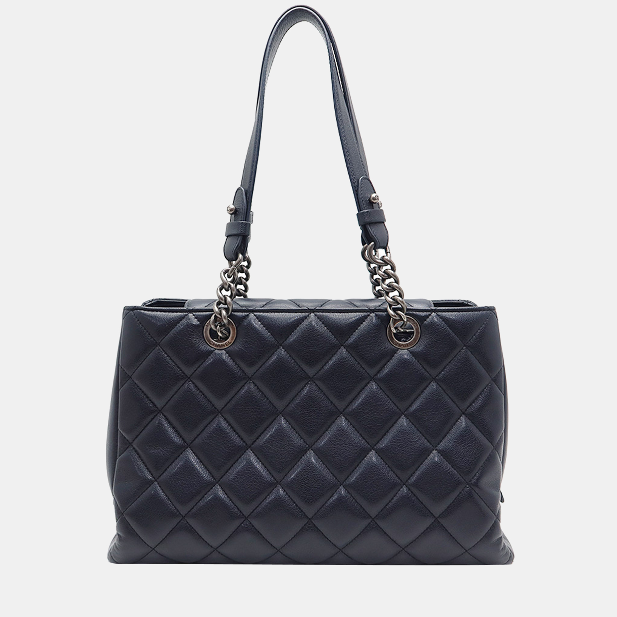 

Chanel Black CC Quilted Leather Chain Tote Bag