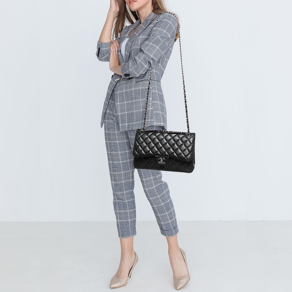 

Chanel Black Quilted Leather Jumbo Classic Double Flap Bag