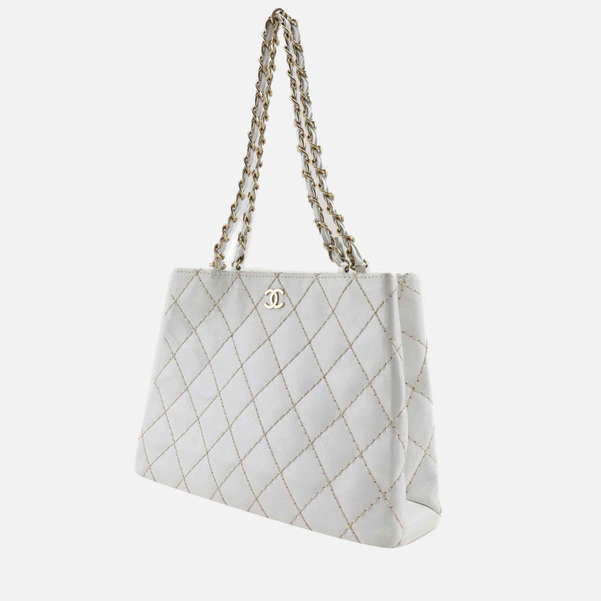 

Chanel White Leather CC Bag