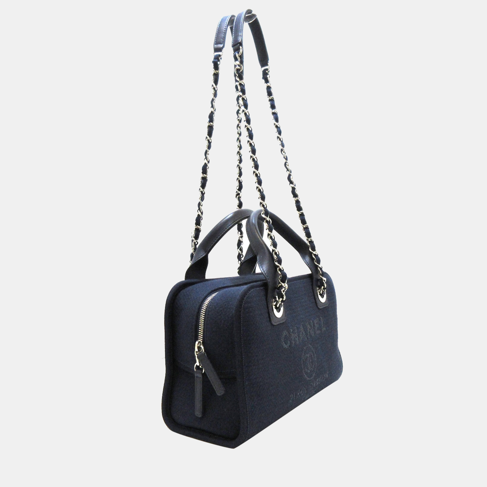 

Chanel Navy Canvas Deauville shoulder Bag, Navy blue