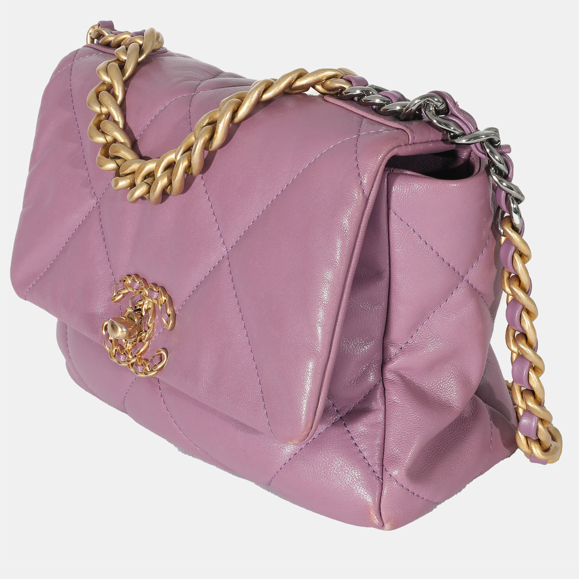 

Chanel Purple Shiny Lambskin Chanel 19 Bag