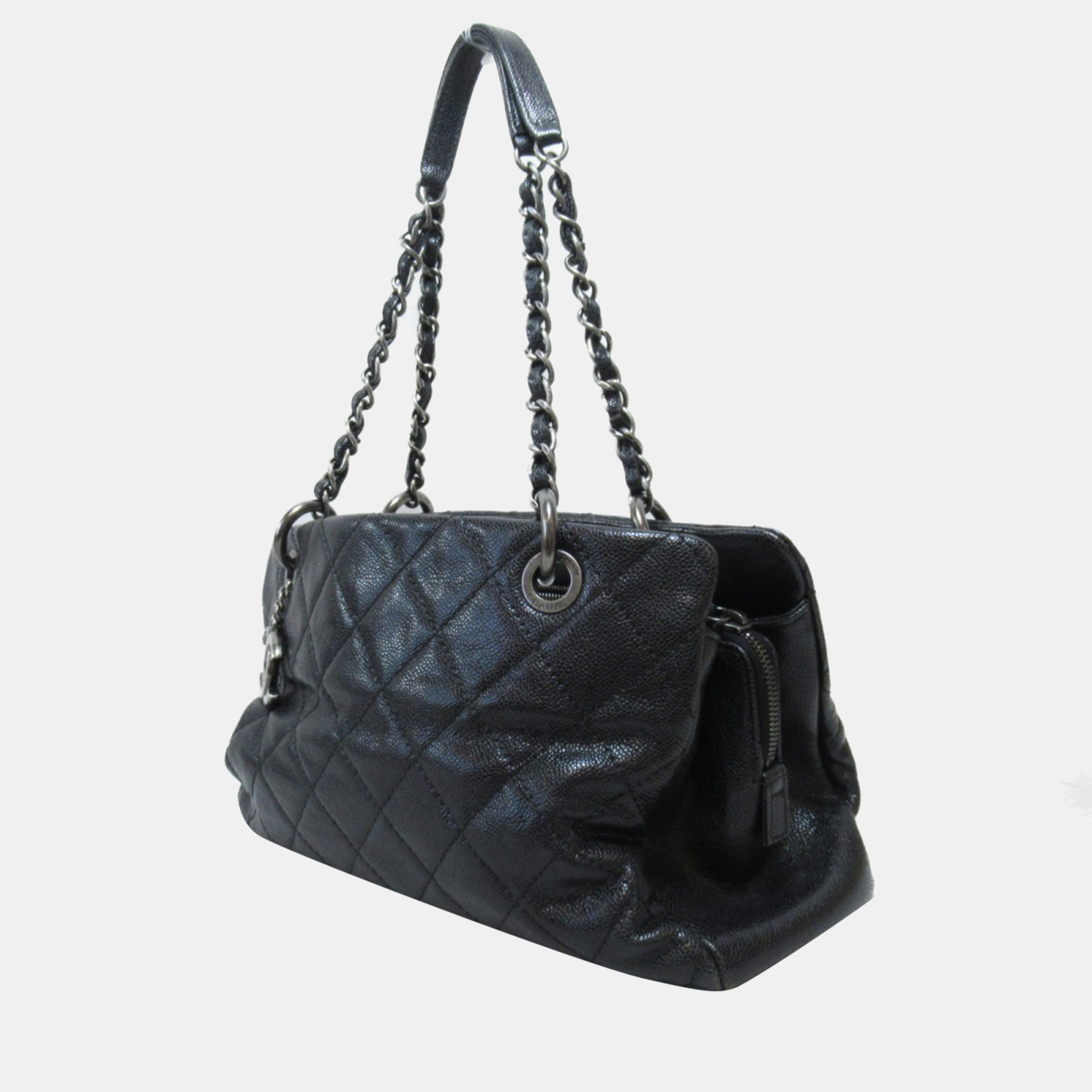 

Chanel Black CC Quilted Caviar Chain Tote Bag