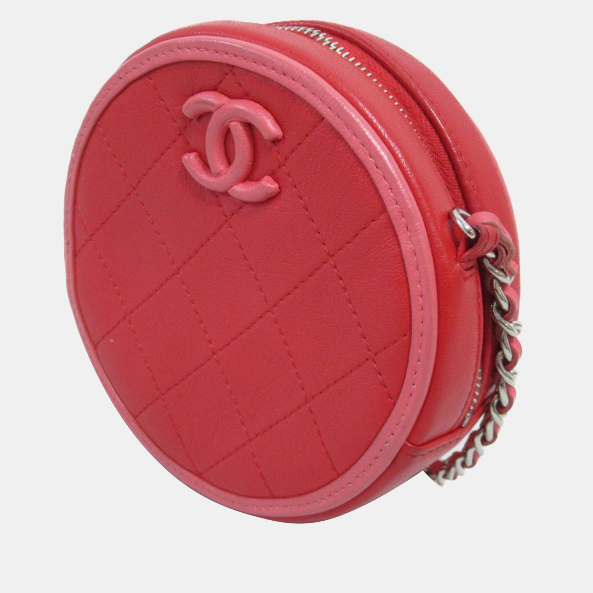 

Chanel Red CC Quilted Leather Round Clutch with Chain Clutch Bag