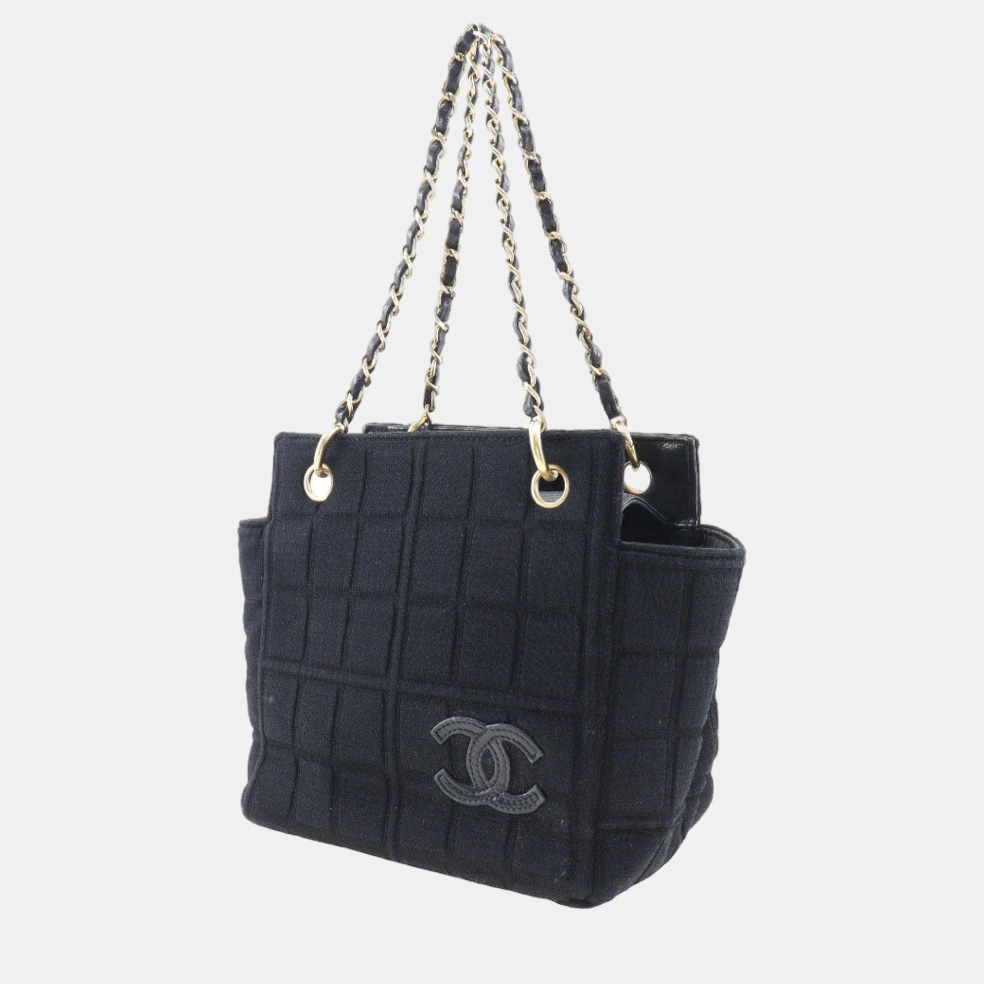 

Chanel Black Nylon Chocolate Bar Chain Shoulder Bag