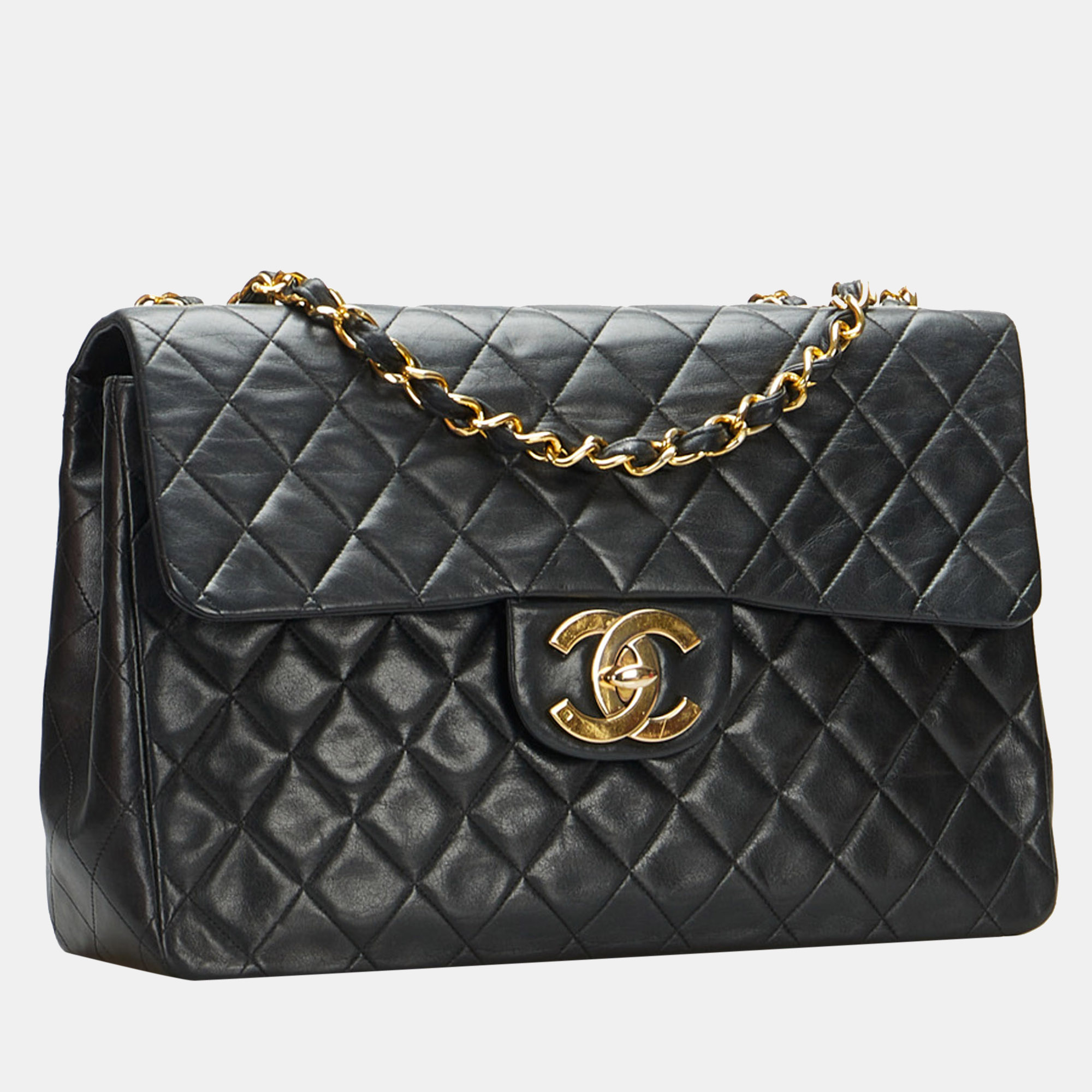 

Chanel Black Jumbo Classic Lambskin Maxi Single Flap