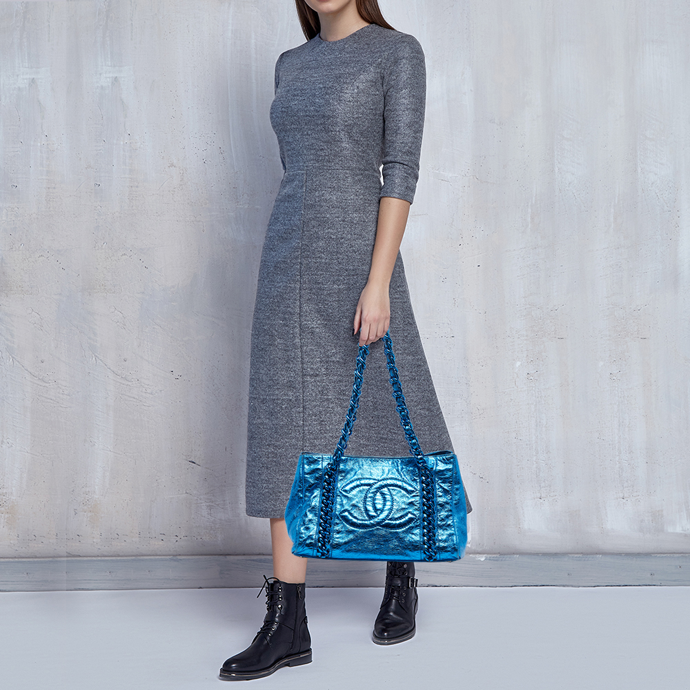 

Chanel Metallic Blue Leather Modern Chain Tote